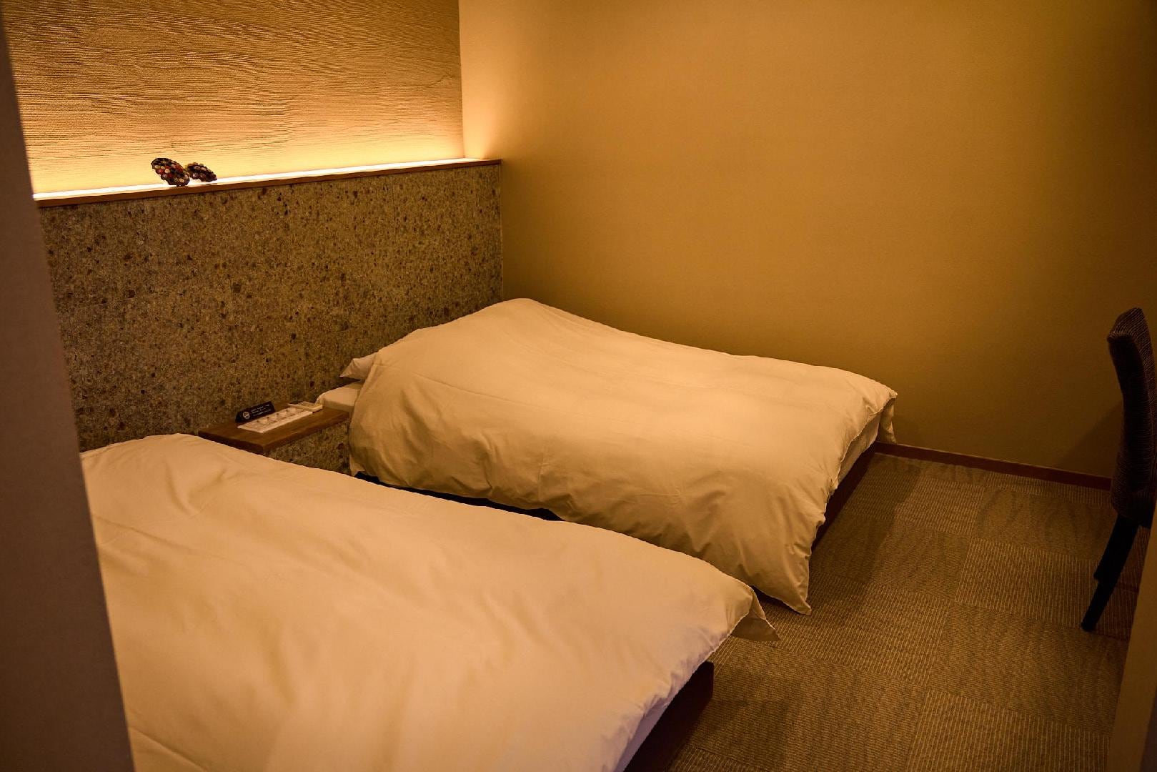 若紫日式西式客房，附露天浴池