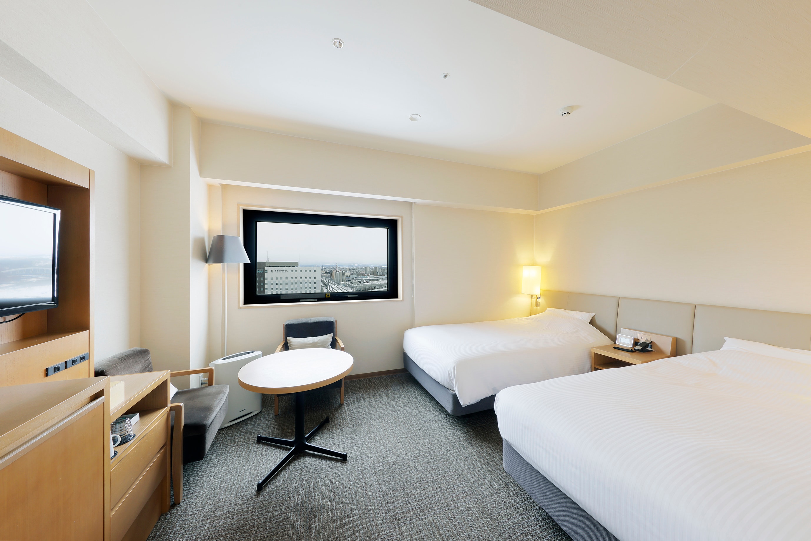 ●Standard twin: 24 square meters (two 120 cm beds)