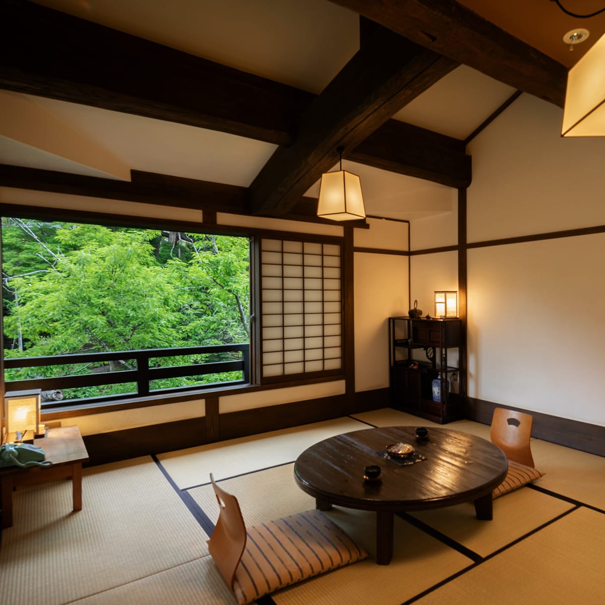 [Tue] River side Japanese-style room 10 tatami mats