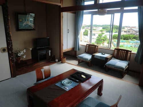 Japanese-style room