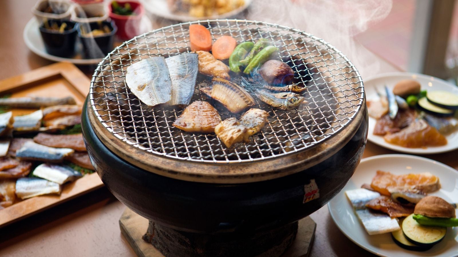 【早餐】用备长炭烤制的干鱼（图片）