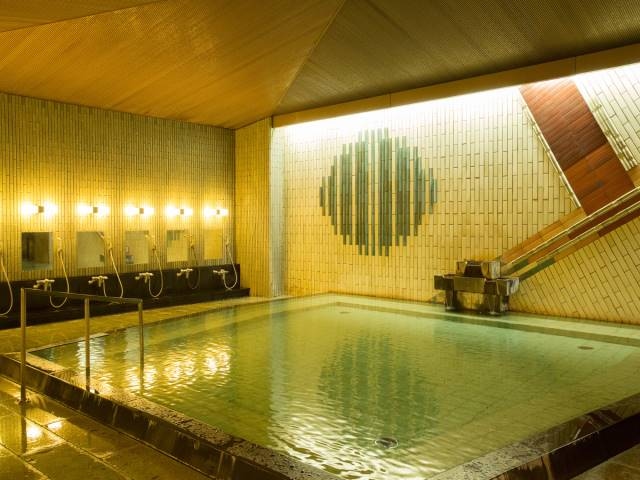 [Main building basement 2nd floor] Large public bath