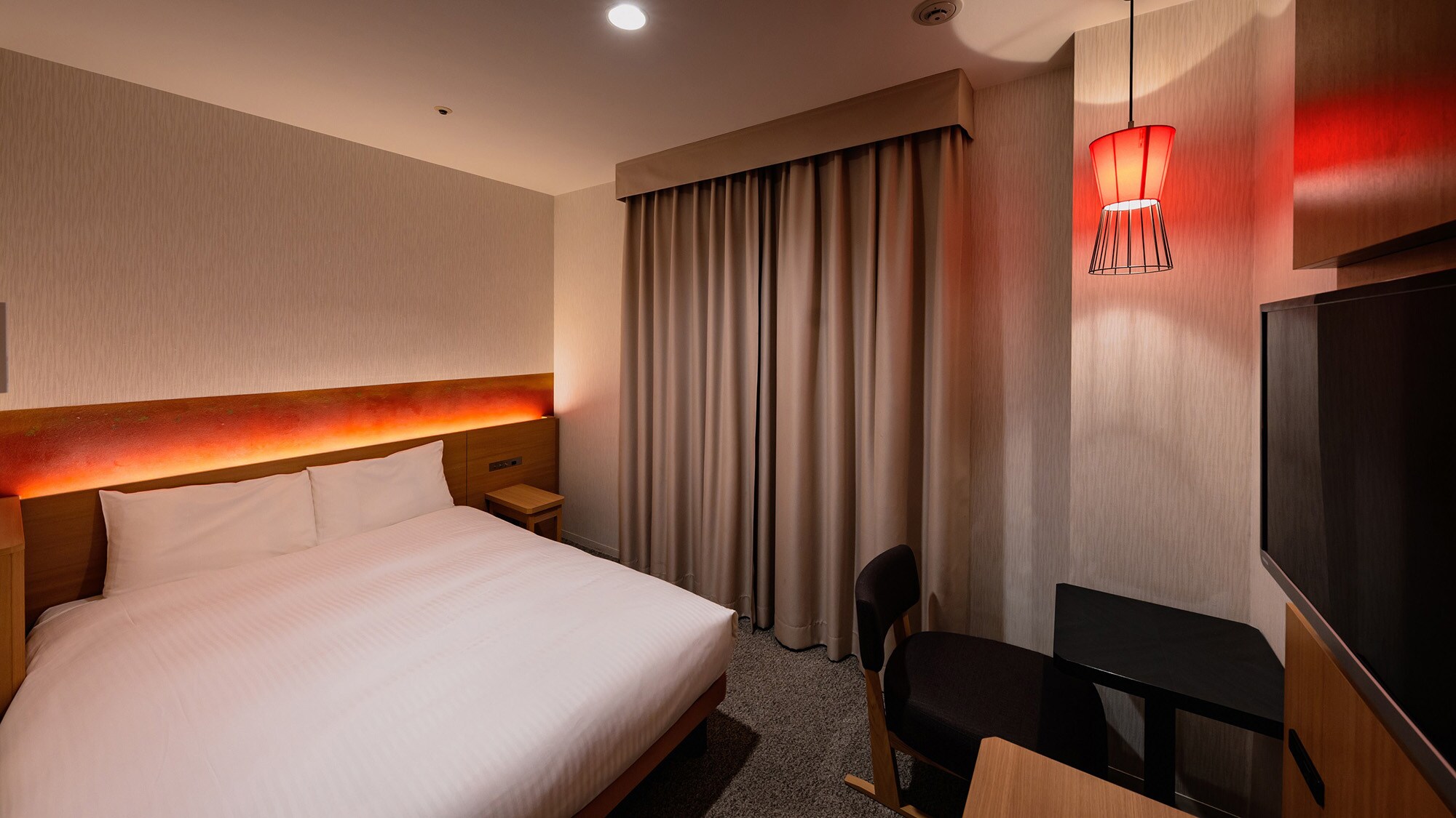 Moderate double [Bed width 140cm]