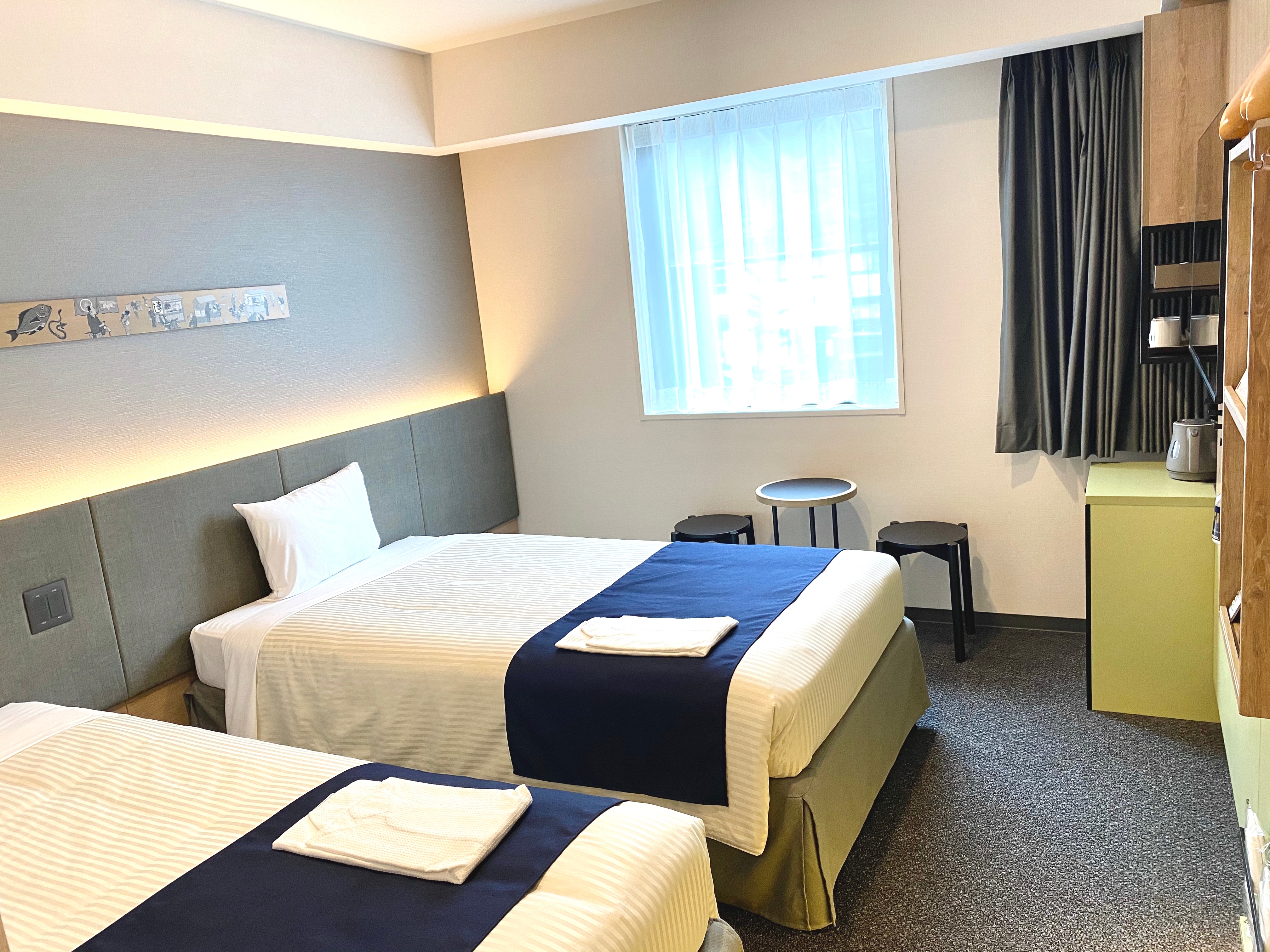 Standard twin (with extra bed)