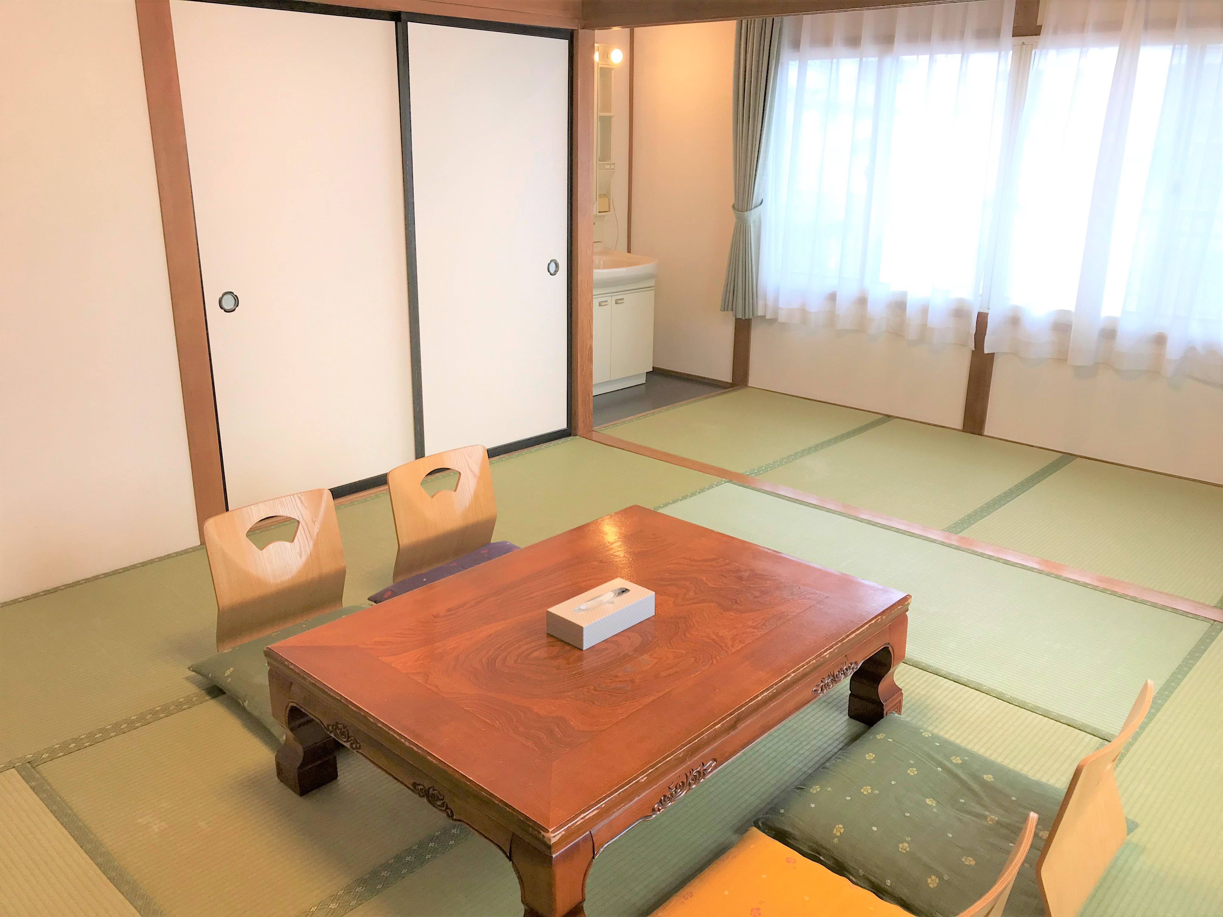 部分富士山景日式私人客房