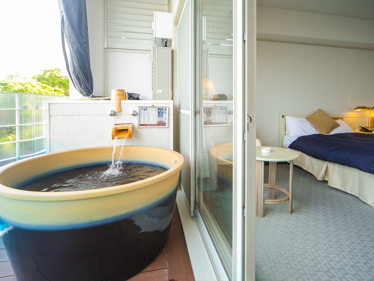 Standard twin [with exclusive sea-side terrace and open-air bath]《30㎡》