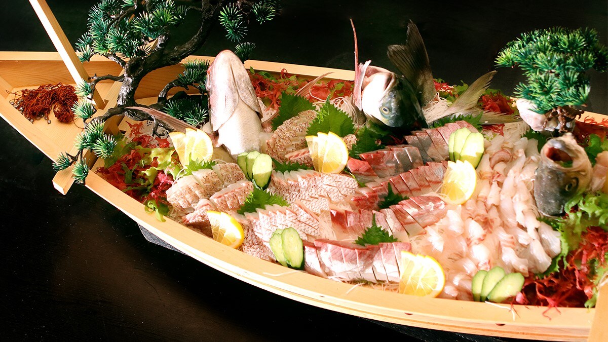 บุฟเฟ่ต์โชไนเมกุมิ: ซาซิมิ