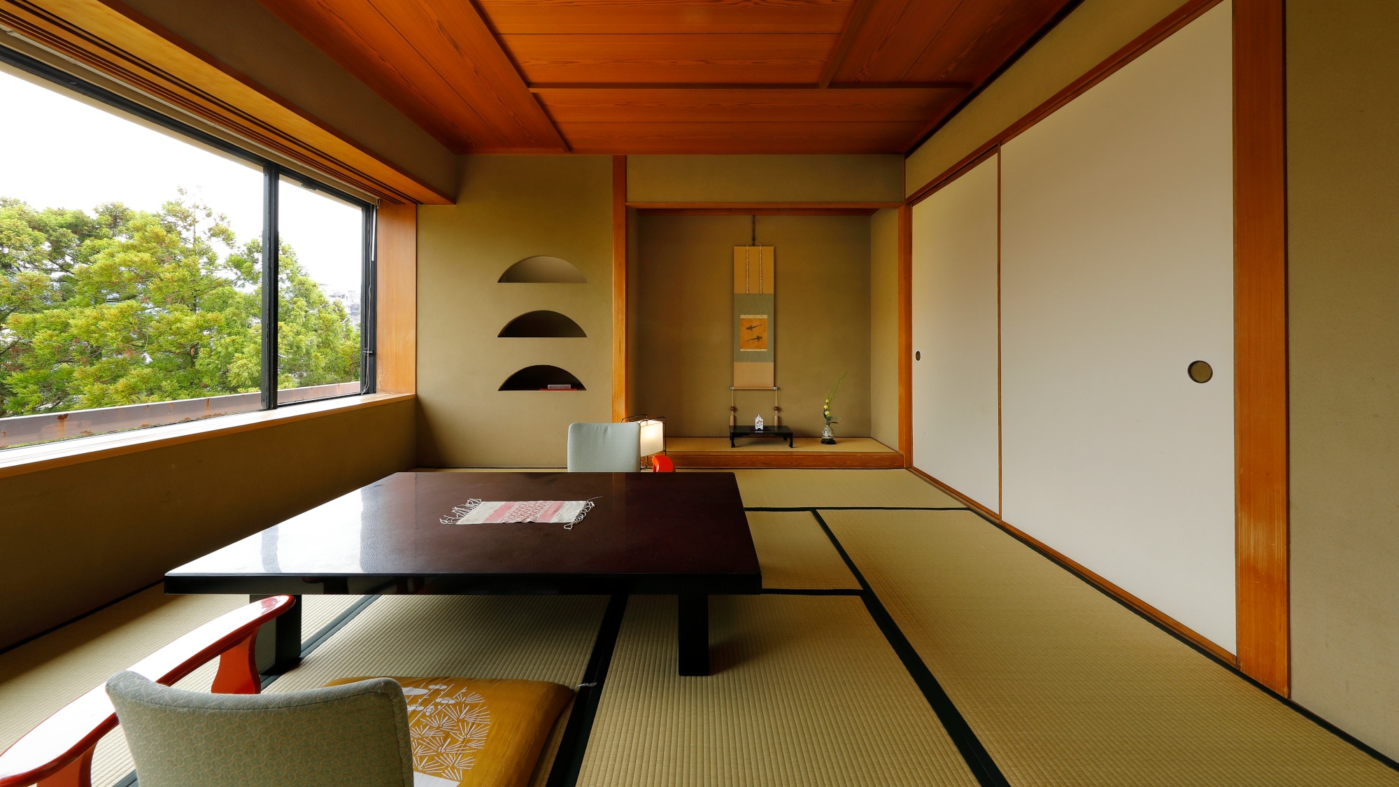 [Main Building Japanese and Western Room] Image 02