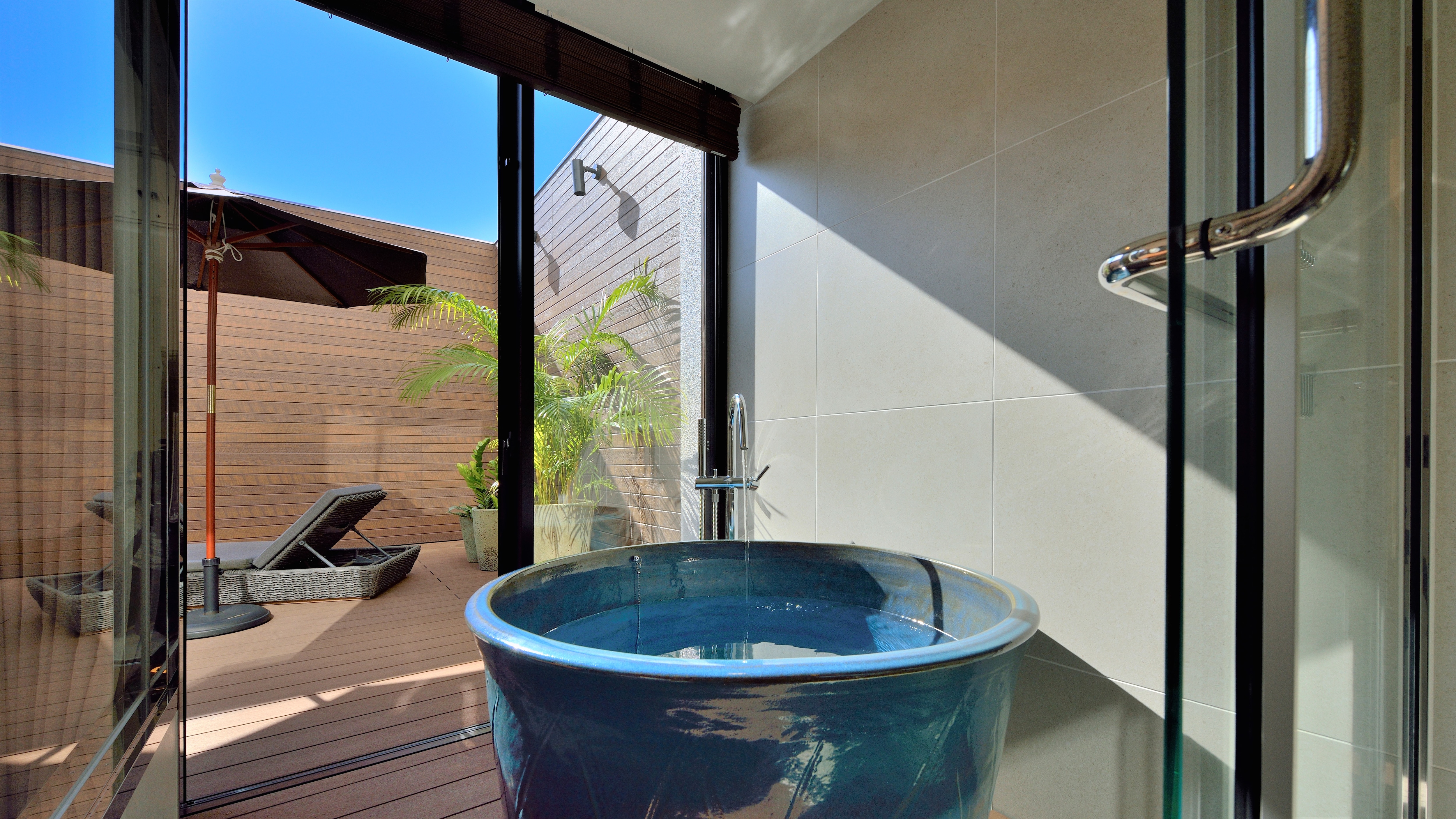 【露台套房48㎡】從浴室直接到露台！您可以在私人空間放鬆。