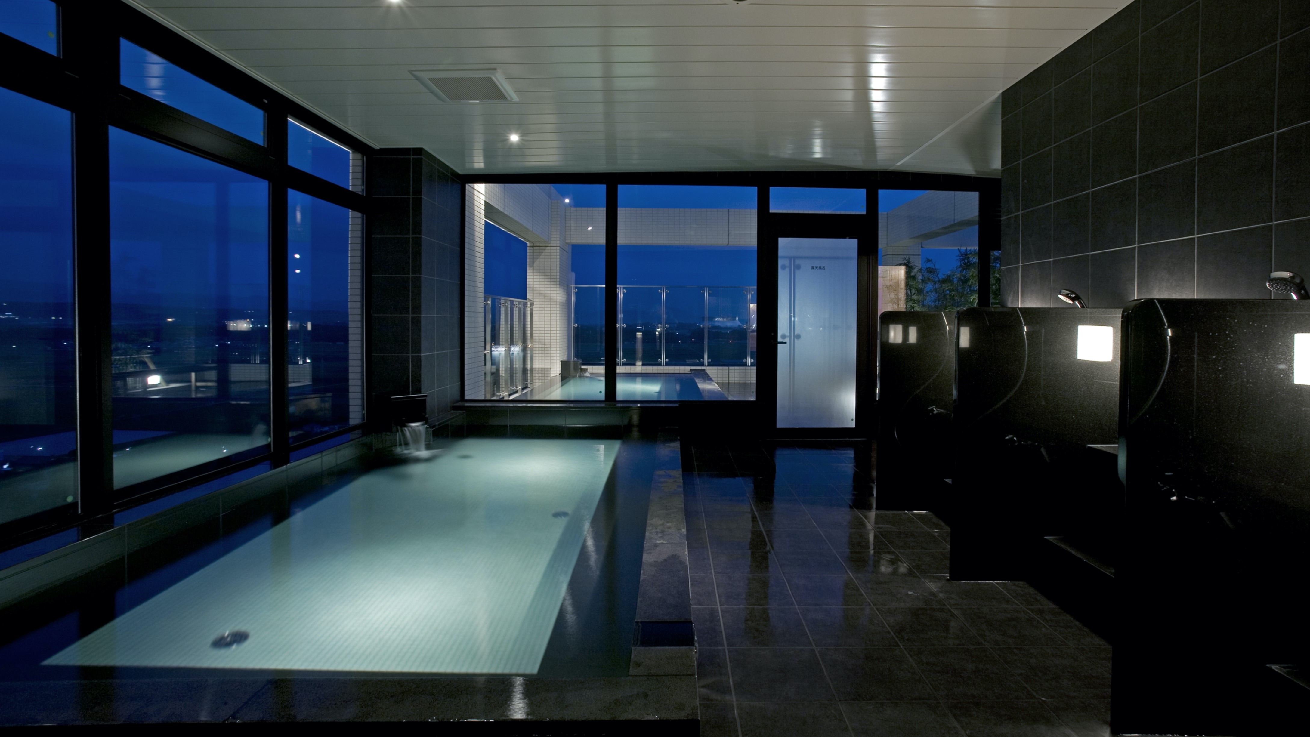 Sky Spa indoor bath