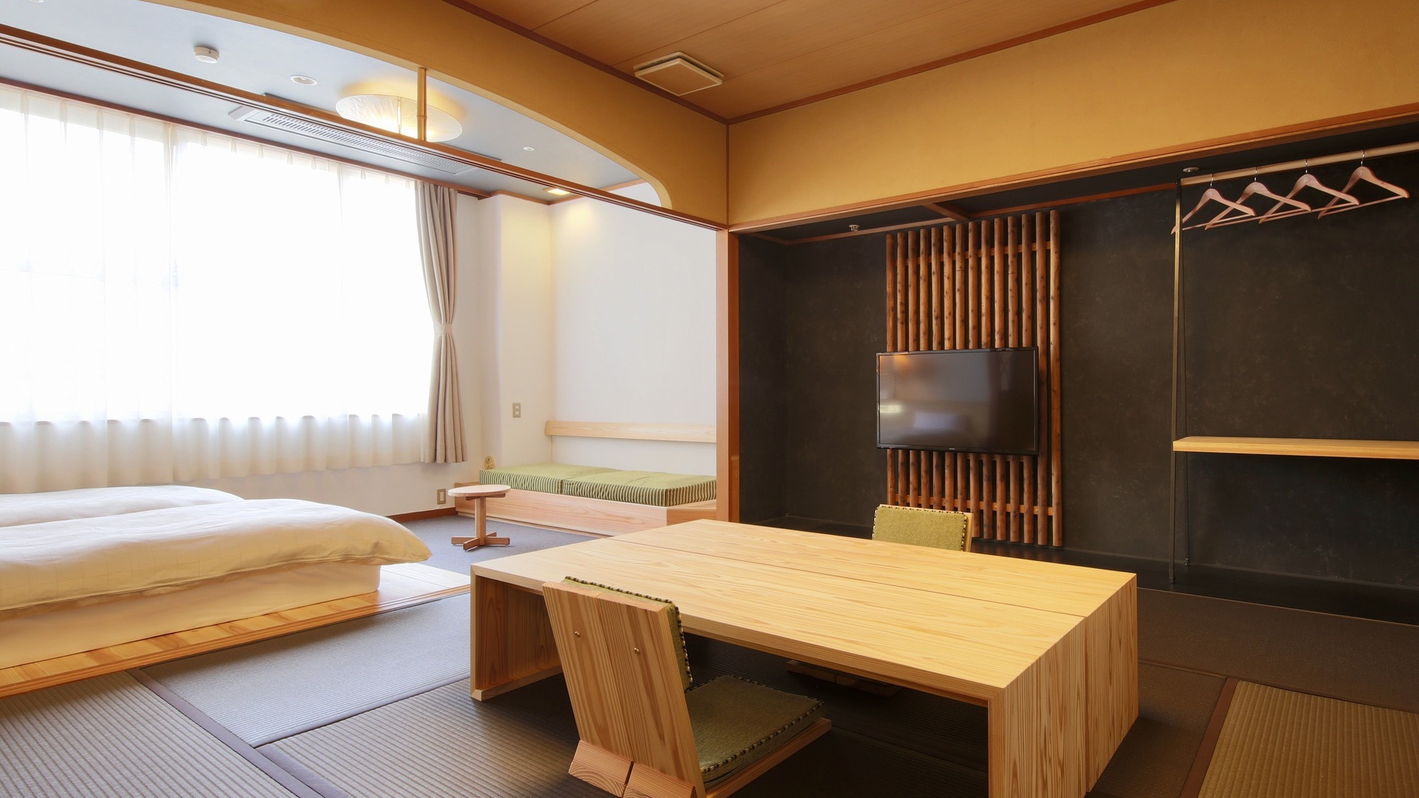 [Non-smoking] Main building/Modern Japanese-Western room