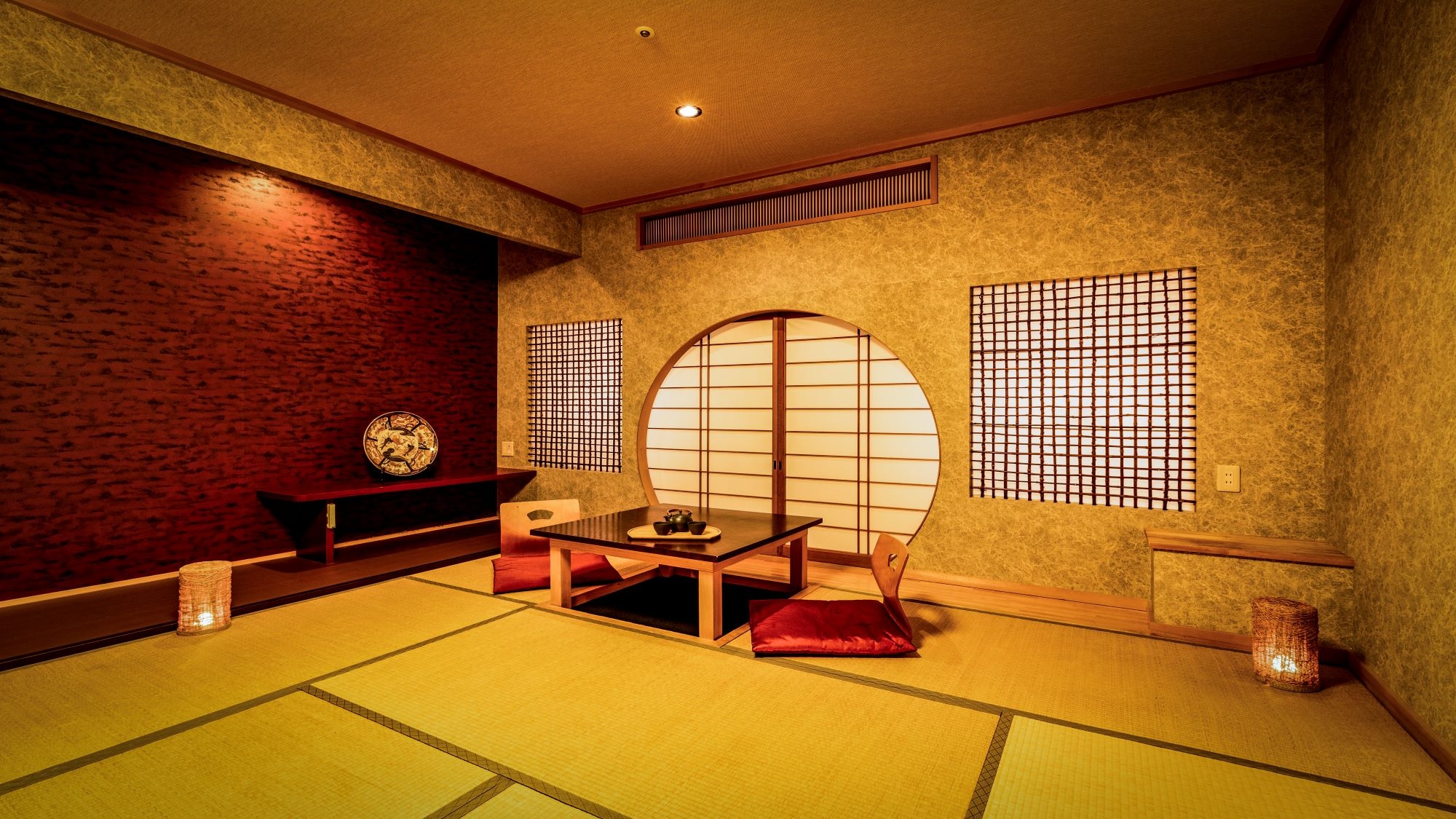 Standard Japanese-style room (high windows only) *Example of a guest room