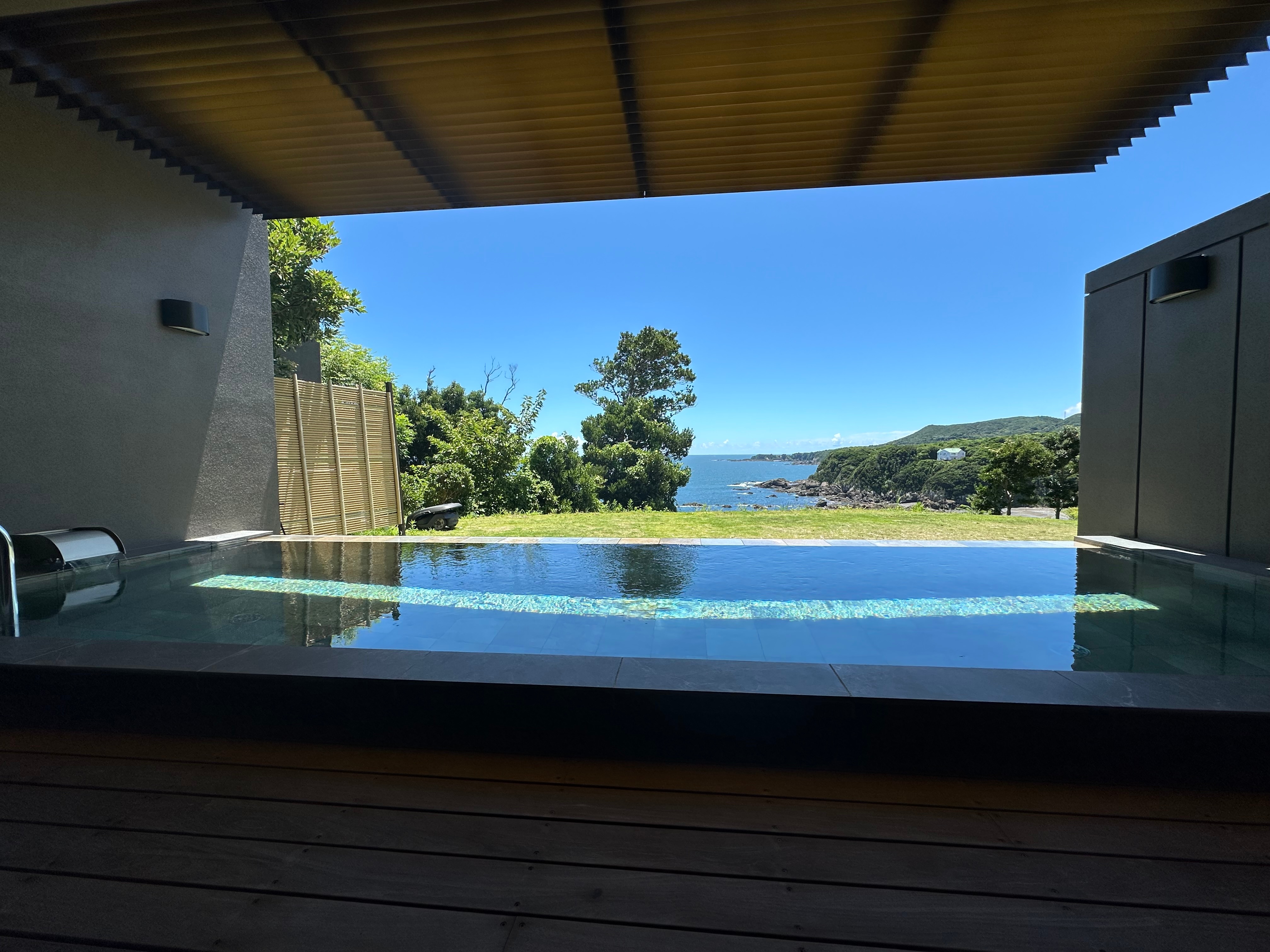 Pool Suite Pool view