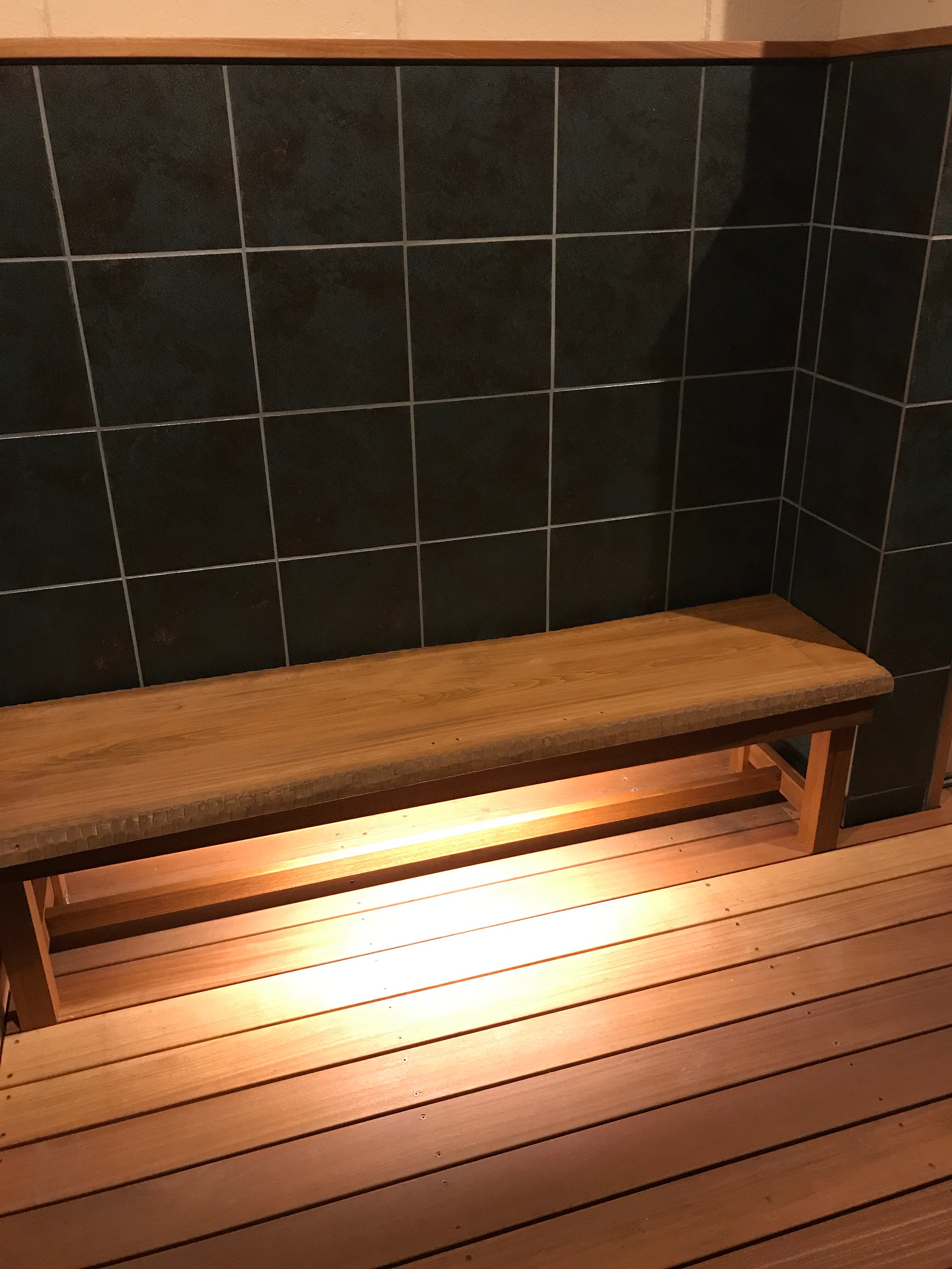 Third floor: Wooden deck