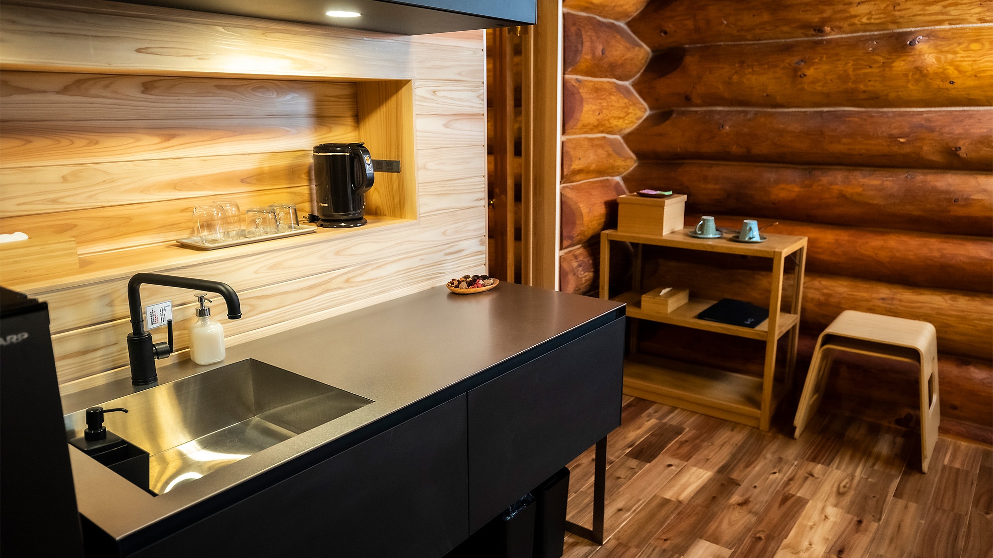 [Log house] Guest room with luxury open-air bath