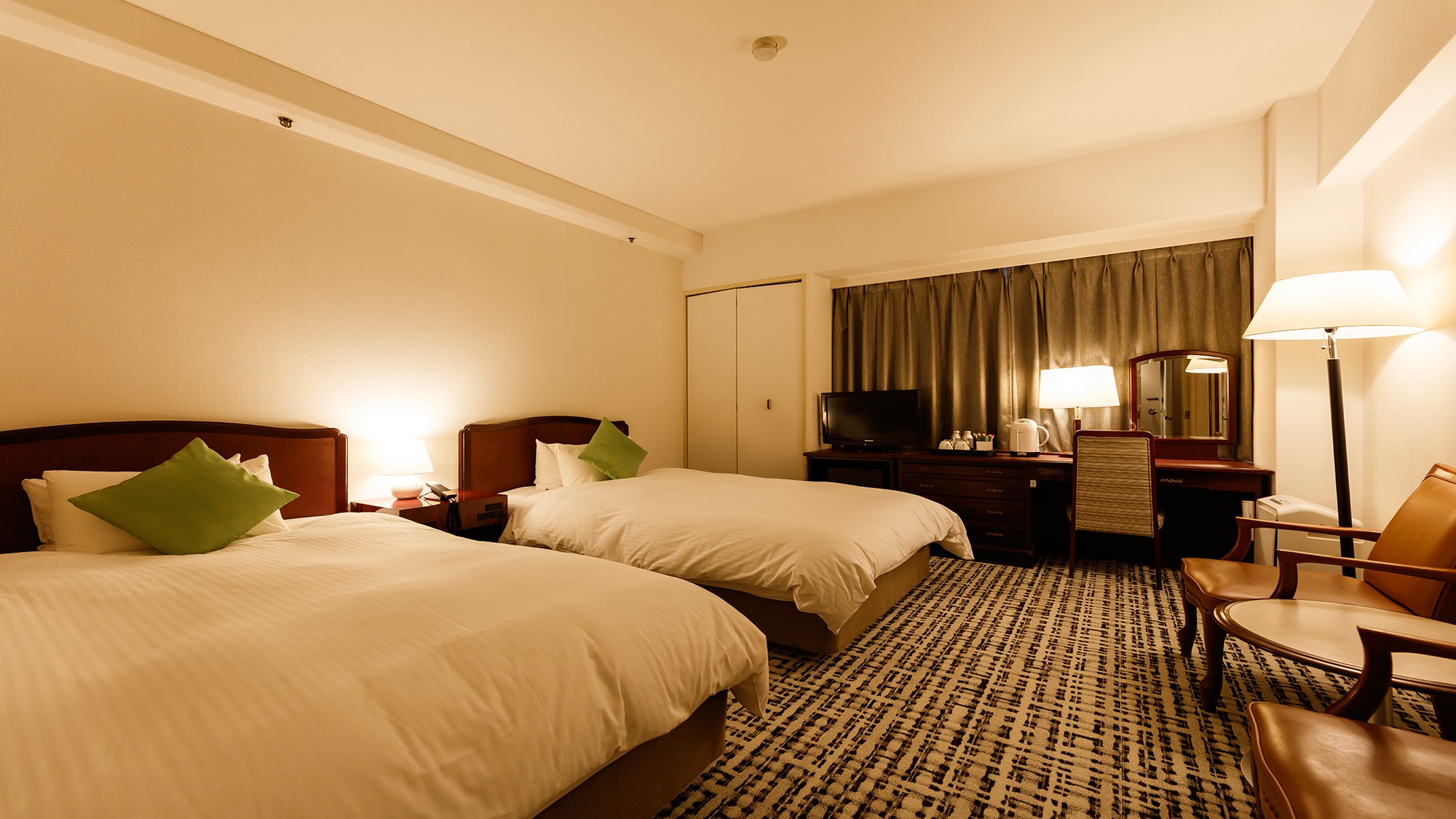 Twin room image