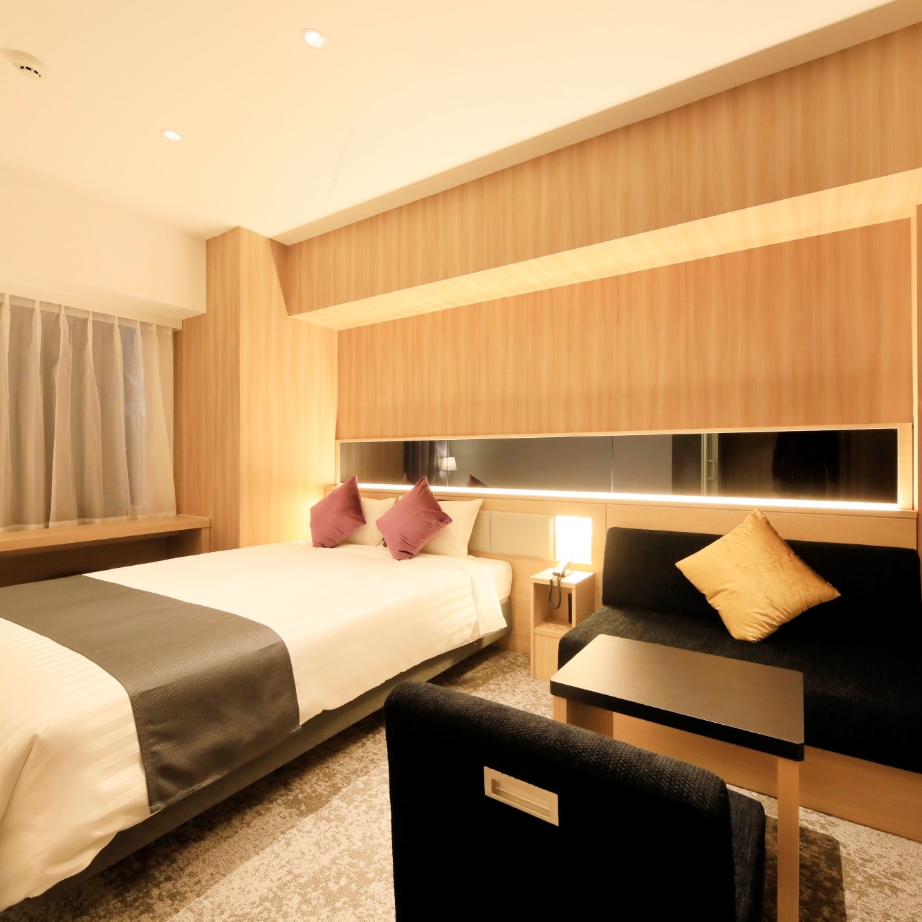 Universal room