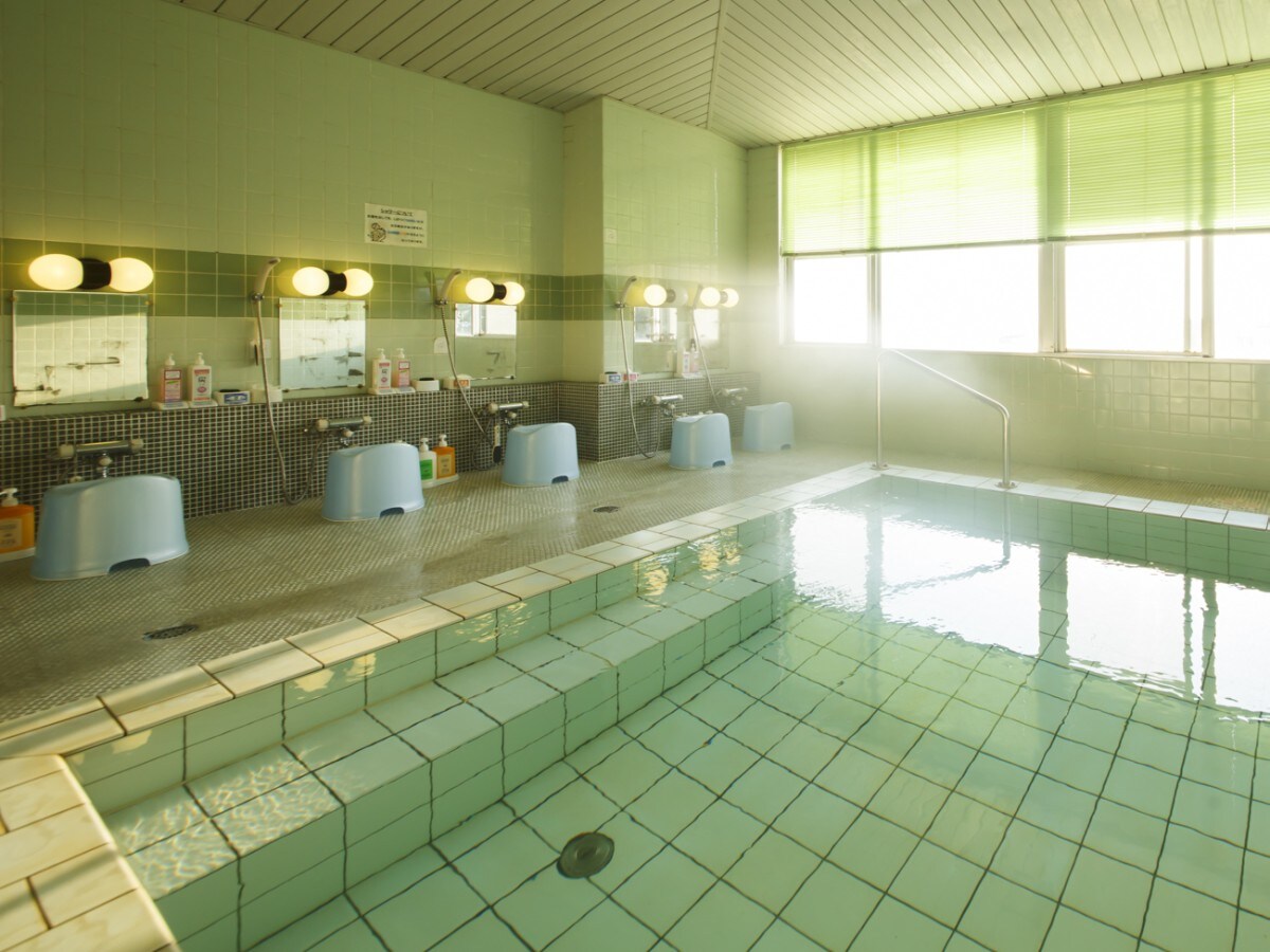 [Men's bath, 1st floor] Available 24 hours a day