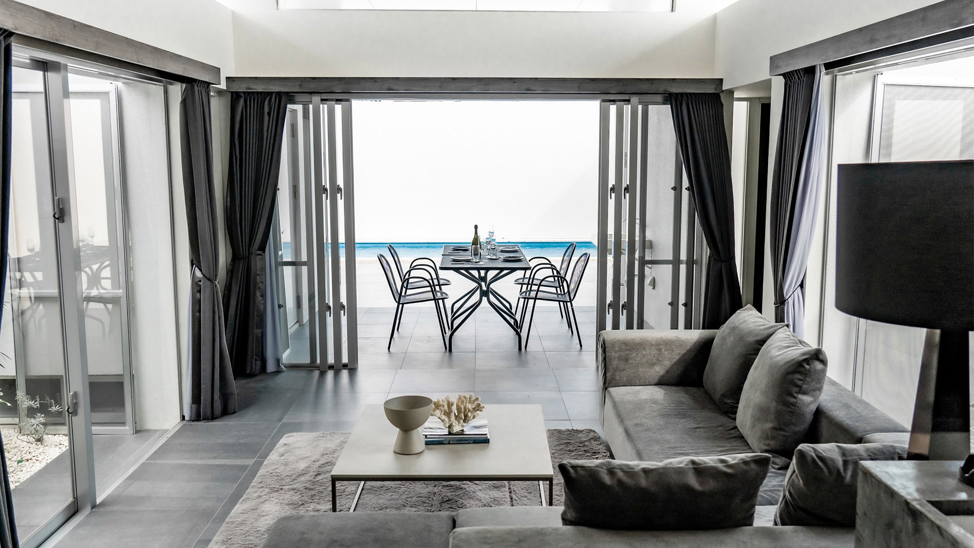 [Pool Villa] View from the living room. Relax in a comfortable space with a sense of openness.