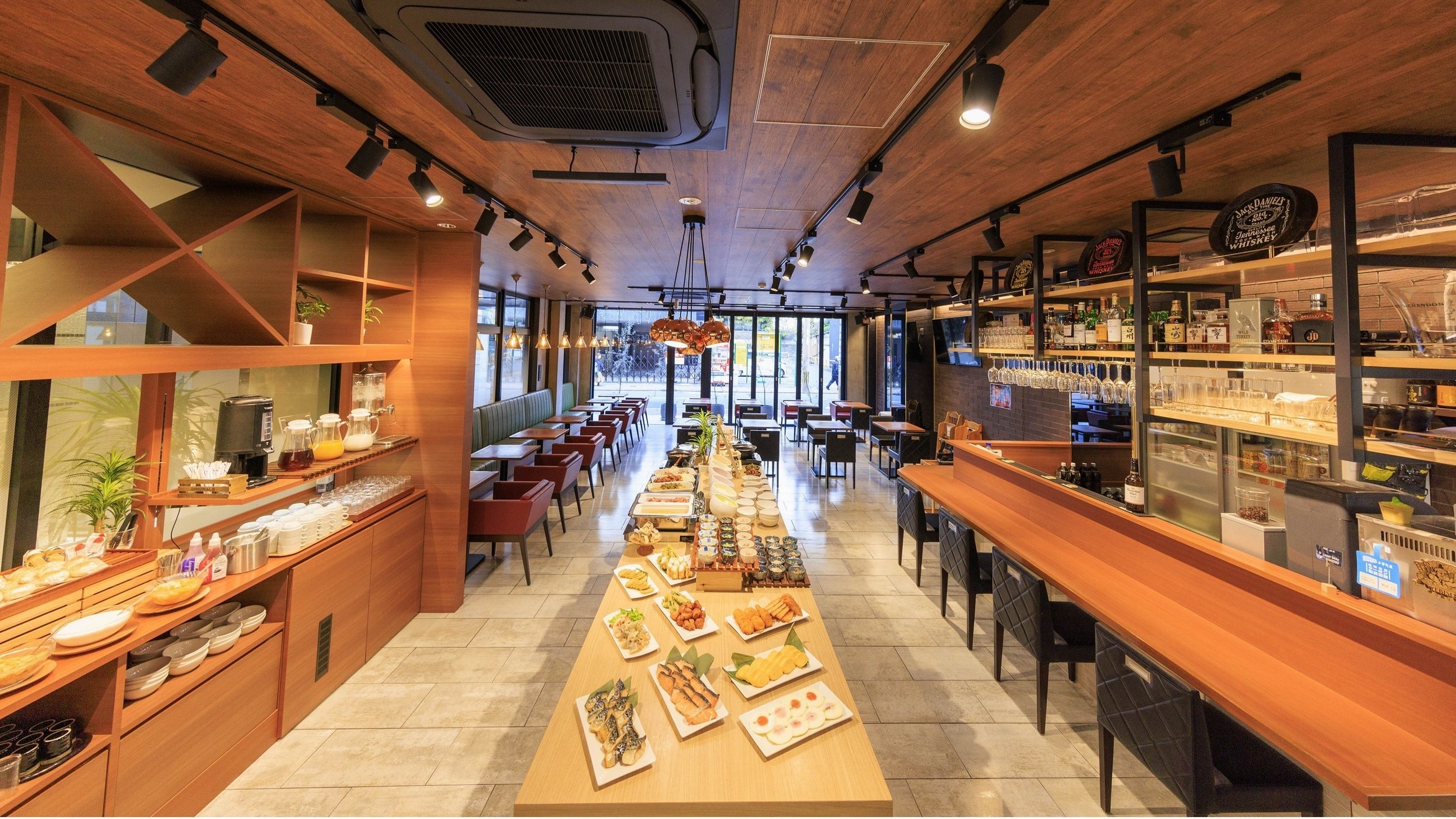 Breakfast venue (6: 30-9: 30, last entry 9:00)