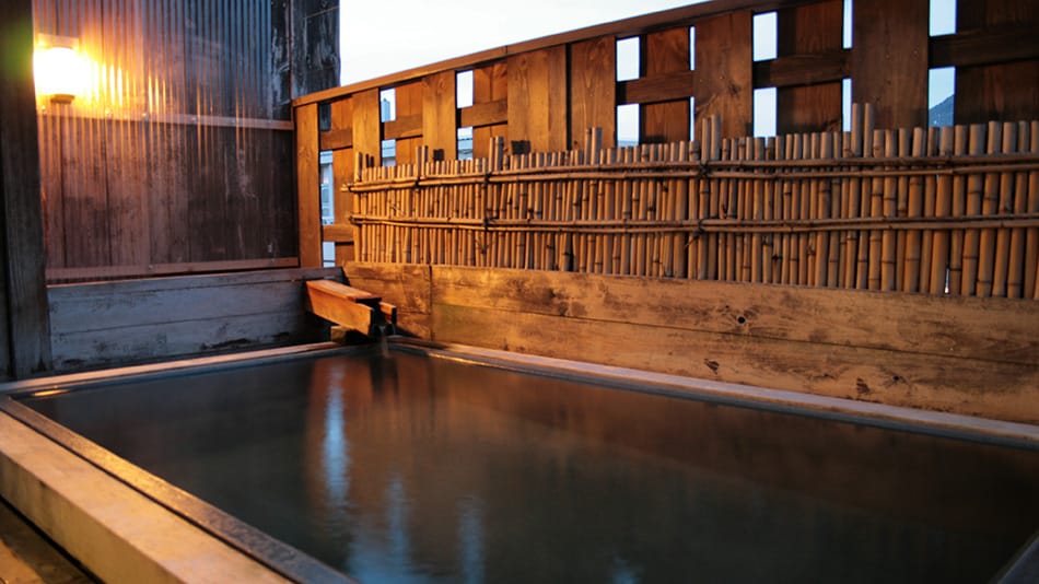 Open-air bath
