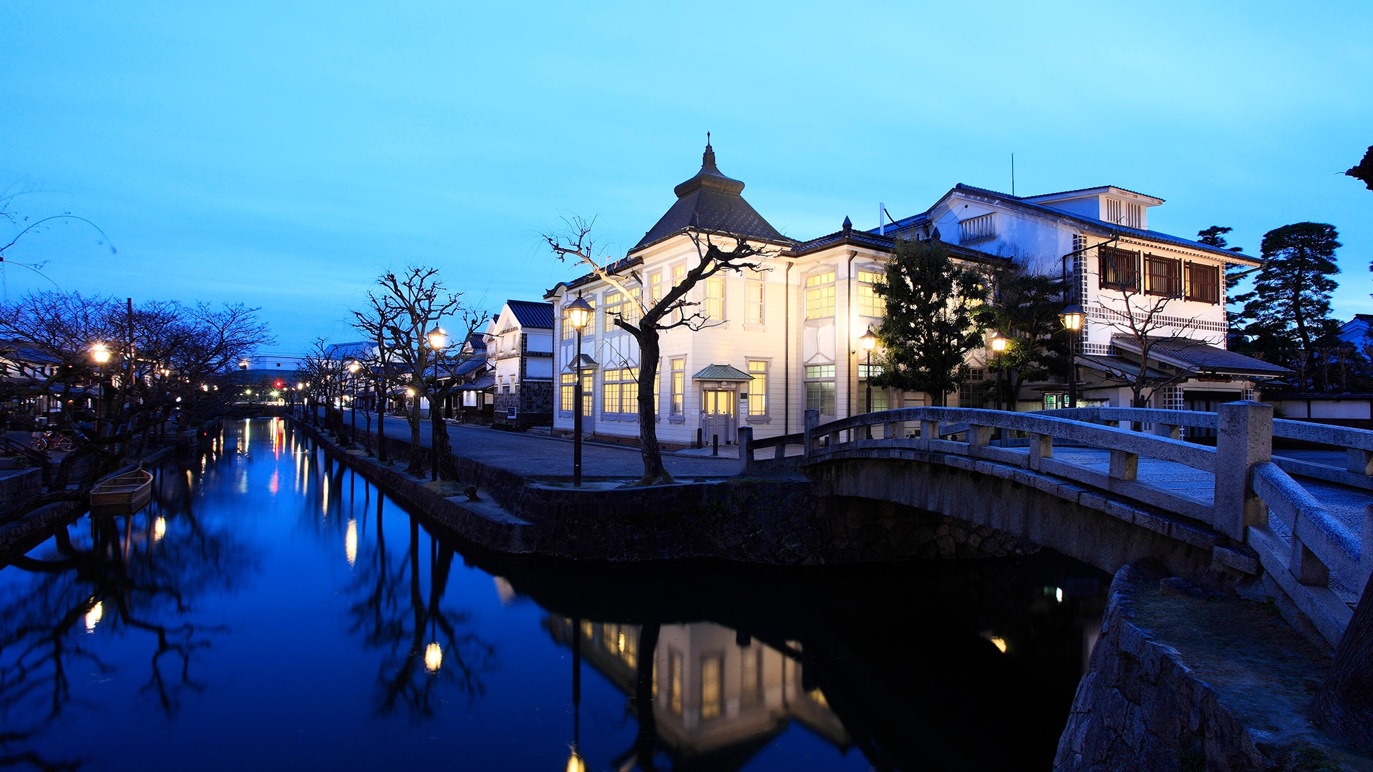 [Bikan Historical Quarter (night)]