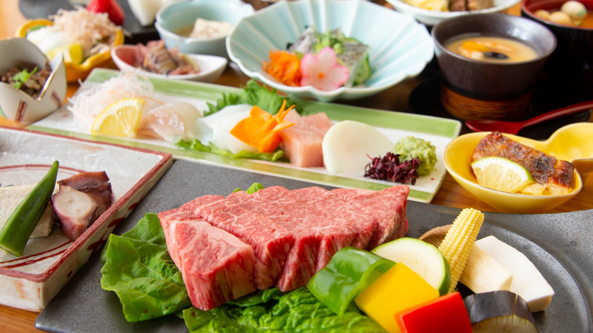 Seasonal kaiseki with Kobe beef steak