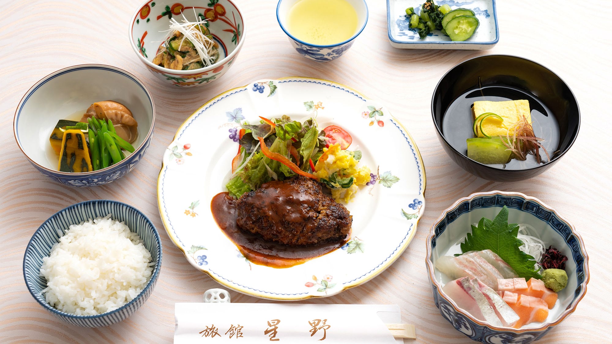 ★Makan Malam/18:30-20:30 Puaskan hati dan perut Anda