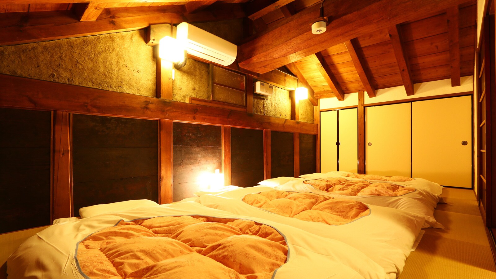 [Ichinokura] This is the bedroom on the second floor.