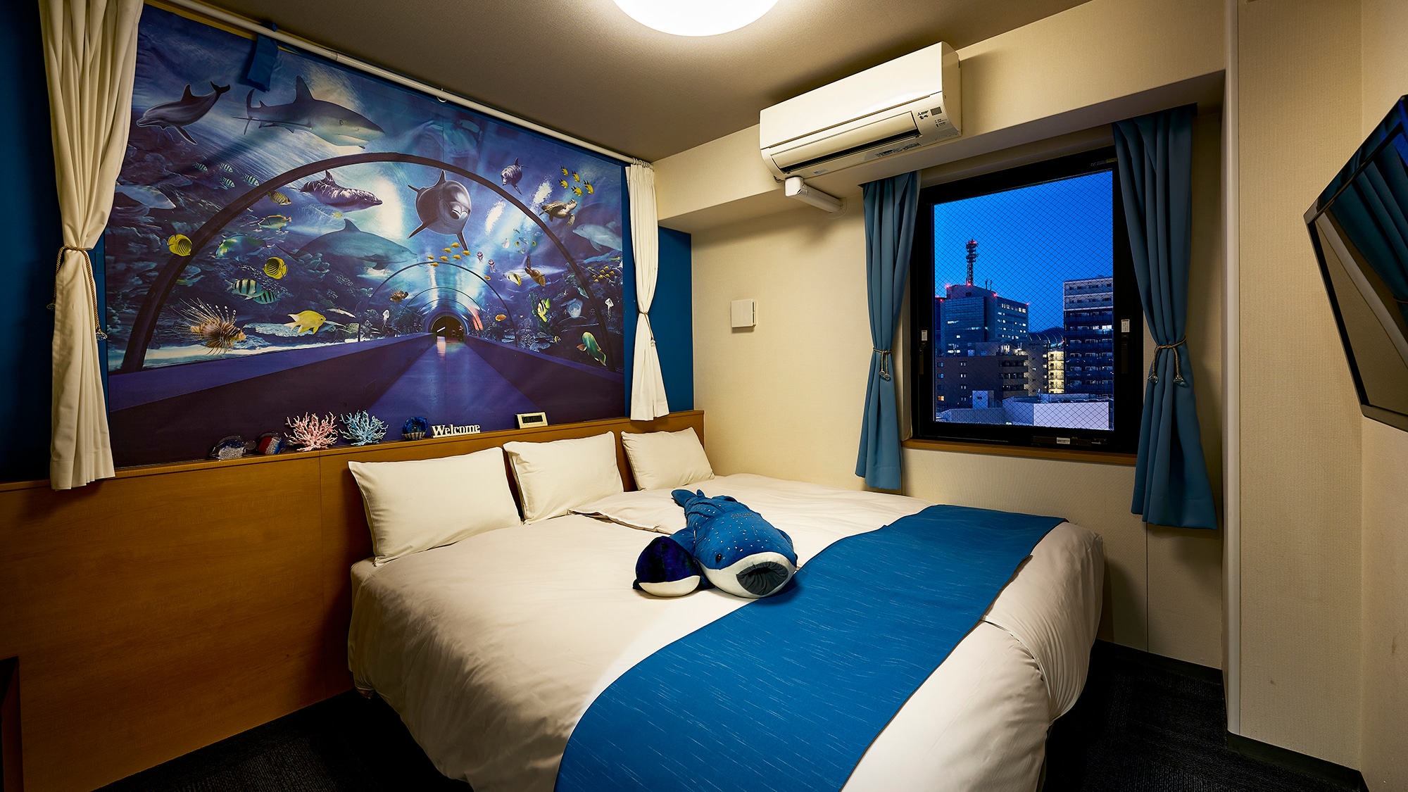 [ห้องอควาเรี่ยม-ดับเบิ้ล] 16 ตารางเมตร / เตียงกว้าง 200 ซม