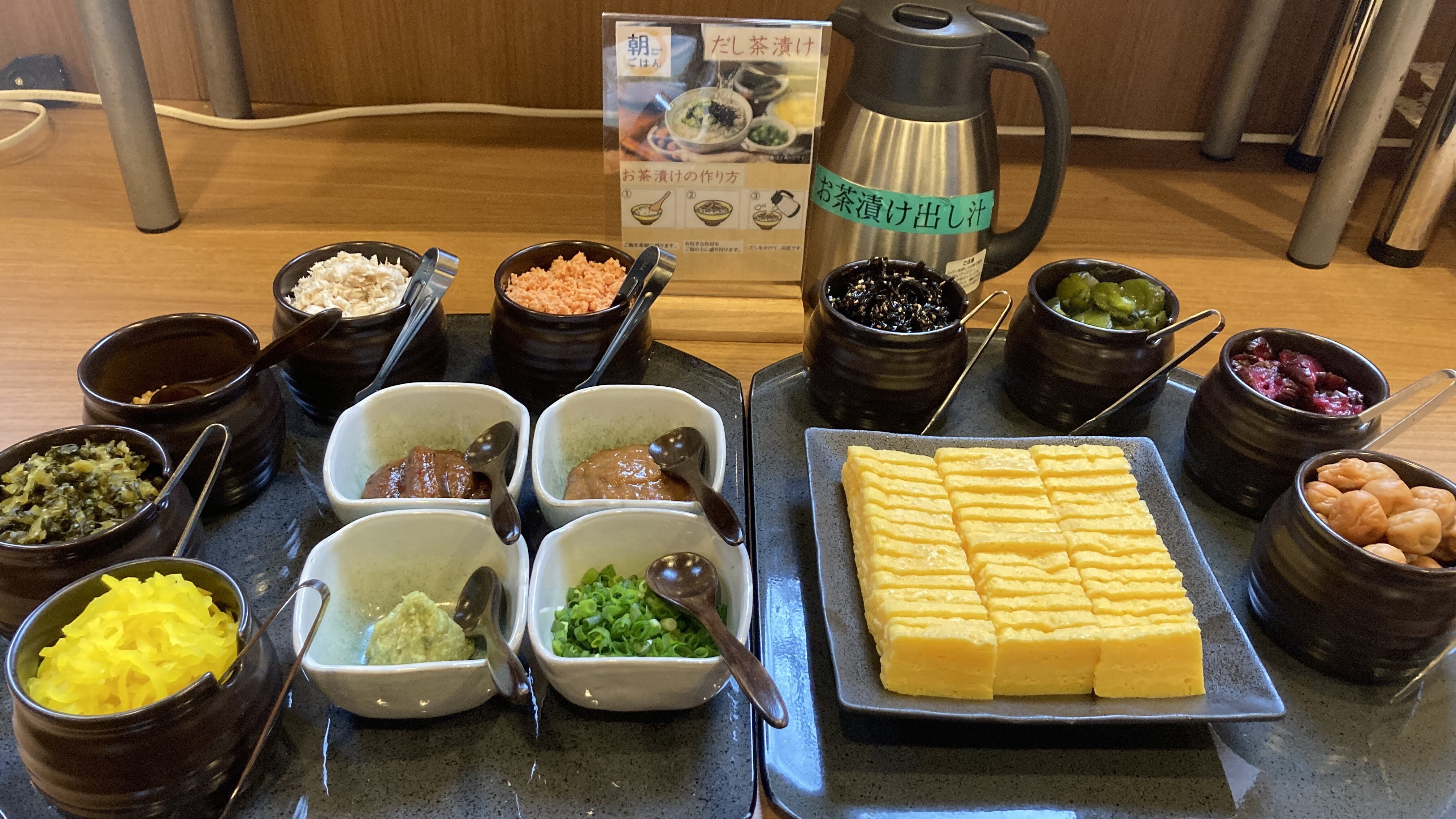 这里是茶泡饭角，这是我们酒店很受欢迎的早餐菜品。