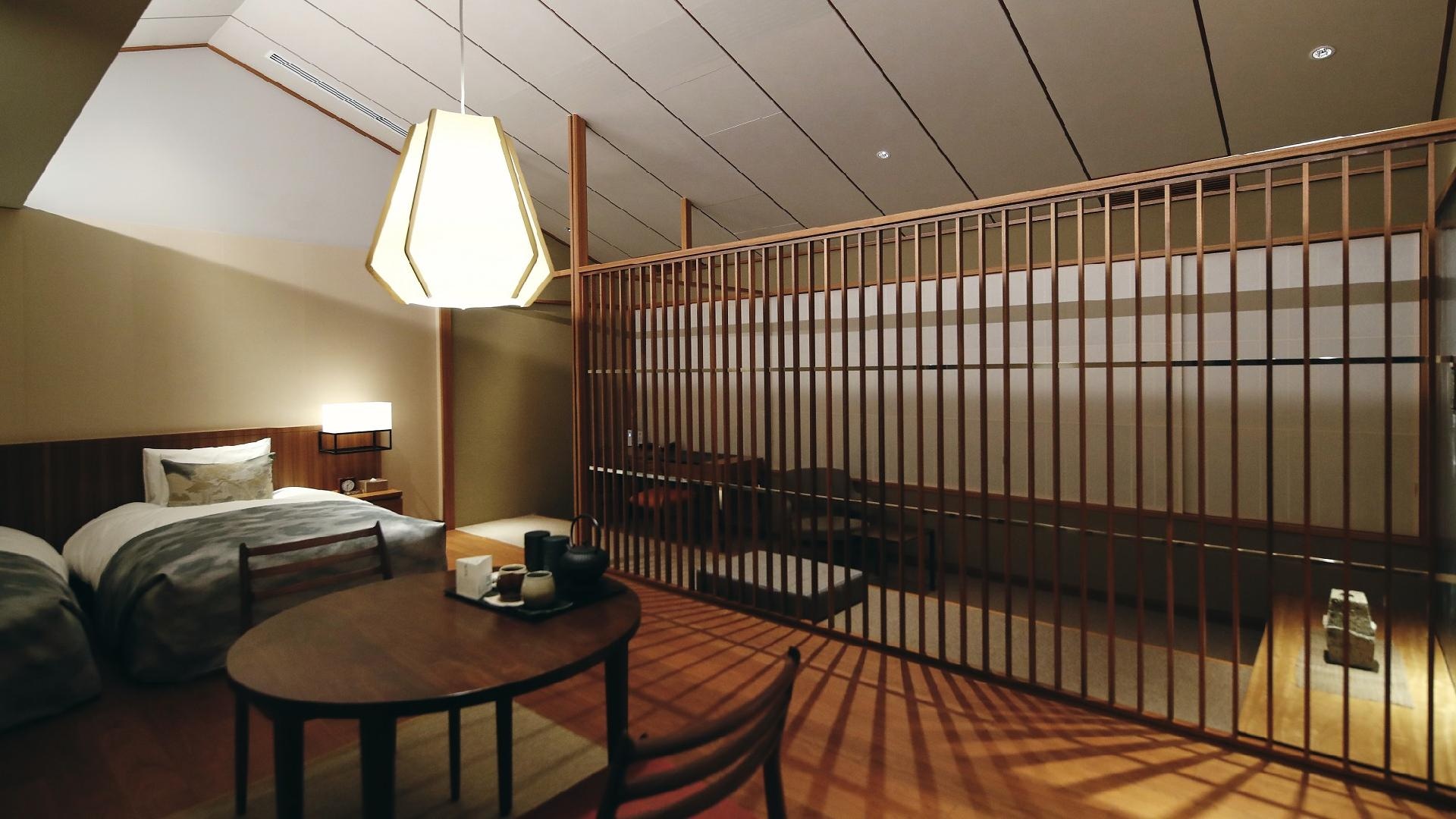Deluxe Premier: Rooms