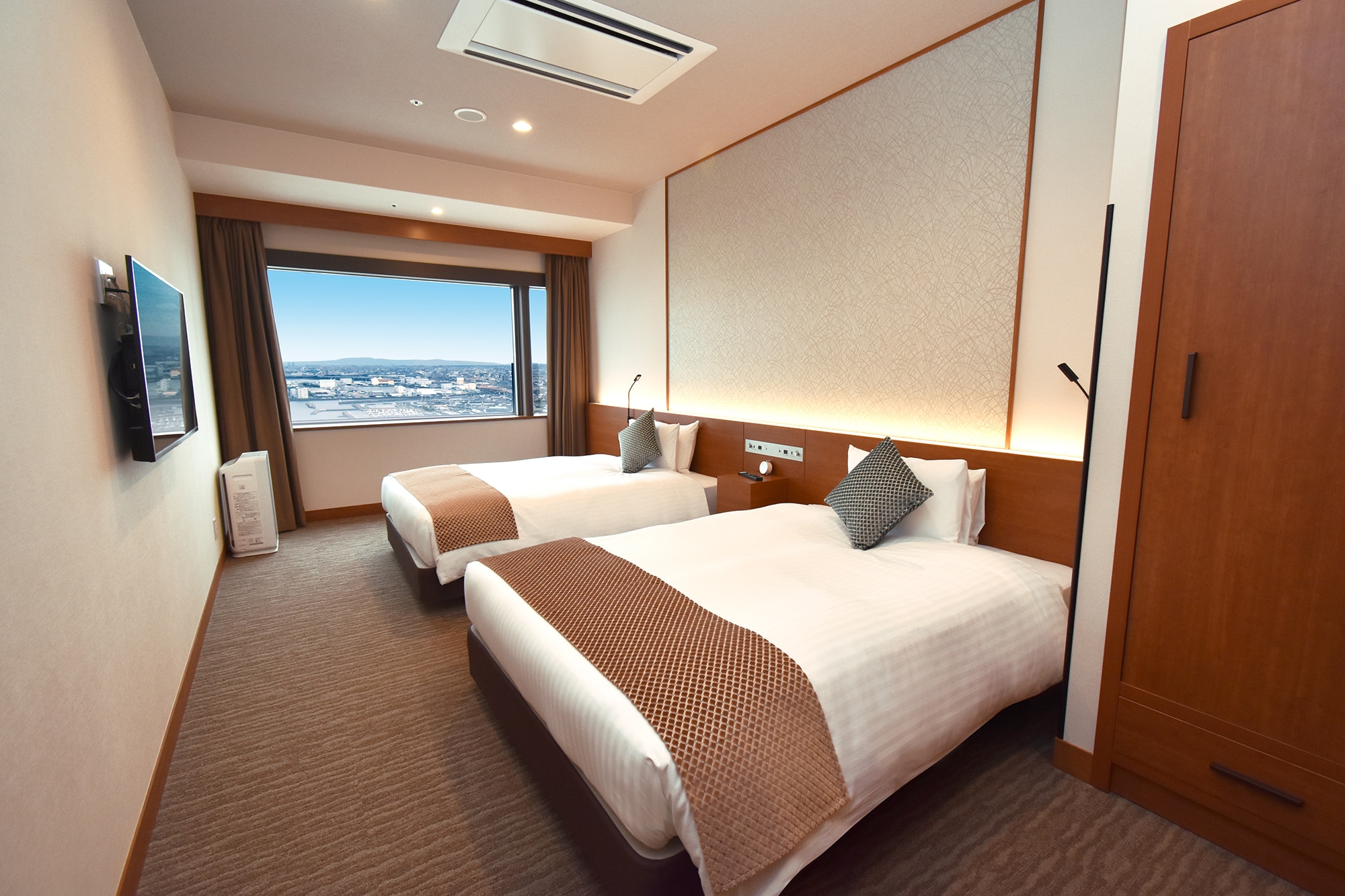 Deluxe Twin Bay View