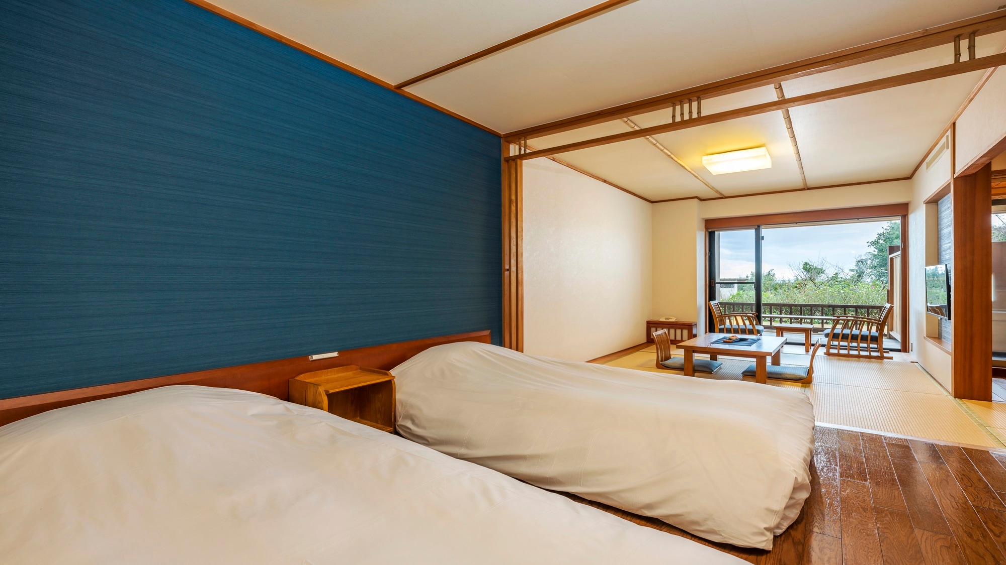 [Nami no Sho/Japanese-Western style room/view: garden/boiled water]