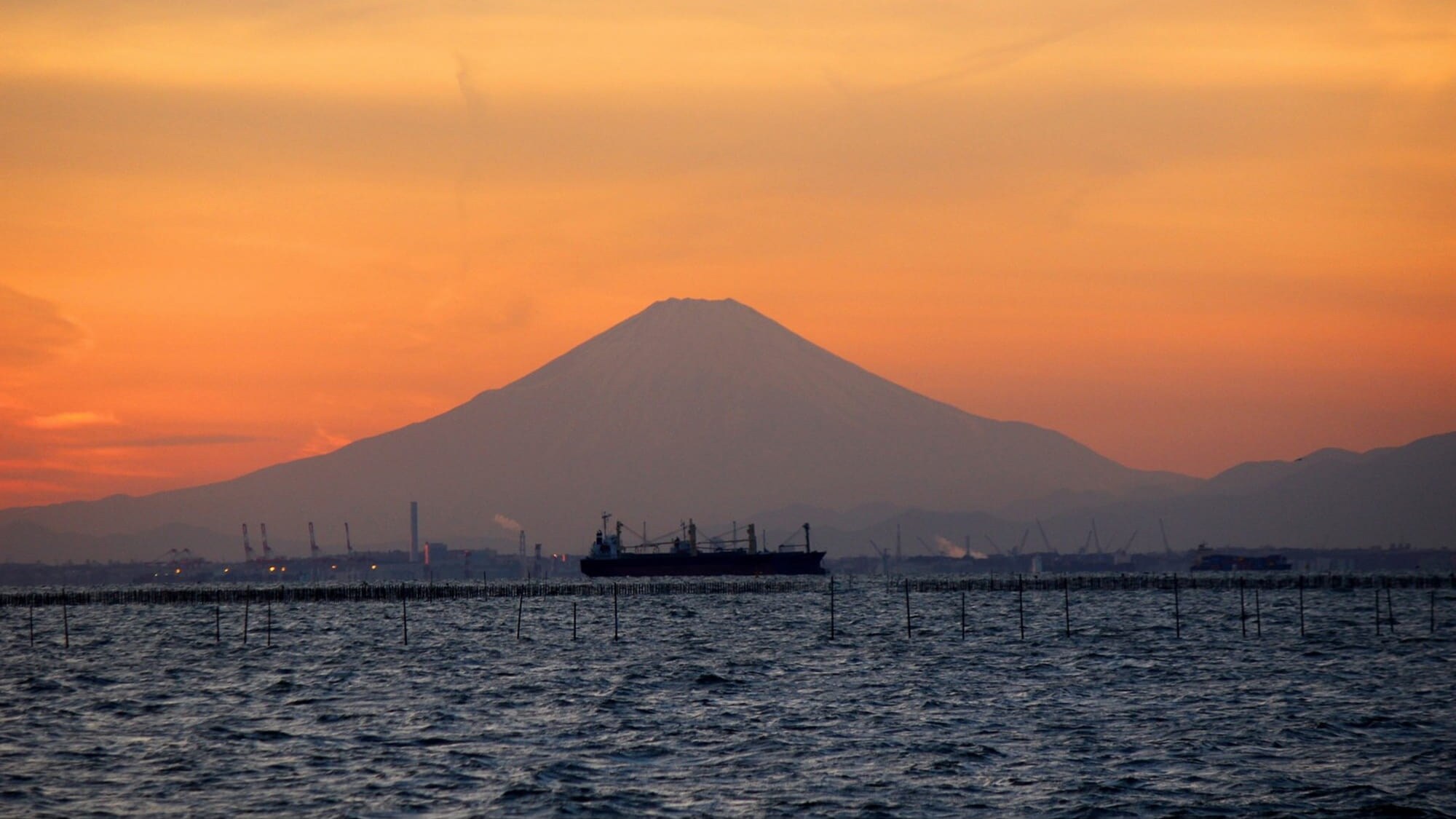 Ships passing through Tokyo Bay and Mt. Fuji