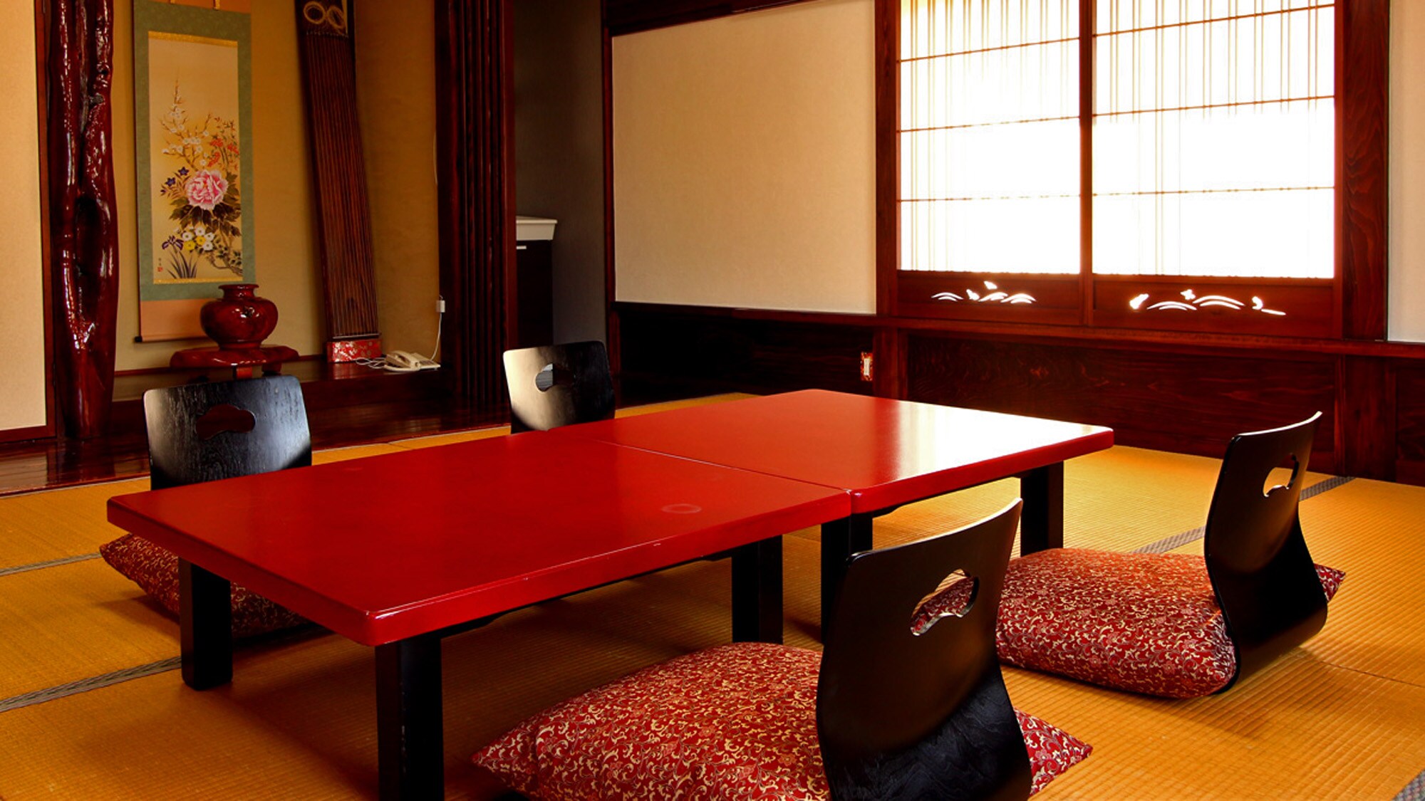 ■ [Guest room example: Asahi no Ma (14 tatami mats)] A Japanese-style room with a relaxing atmosphere