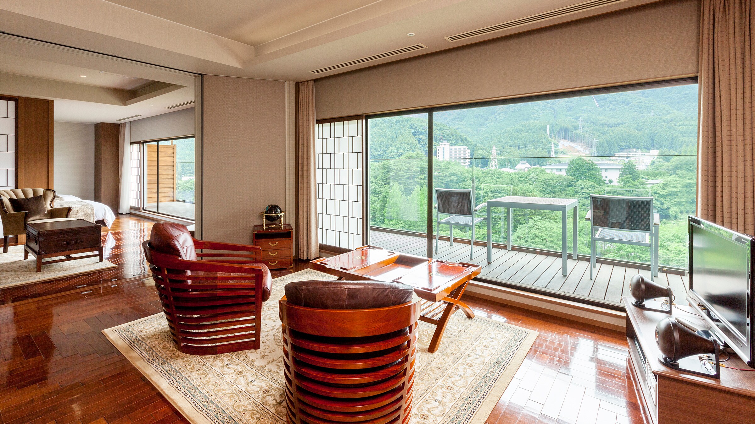 <Top floor> John Kanaya Suite with view bath (132 sqm)