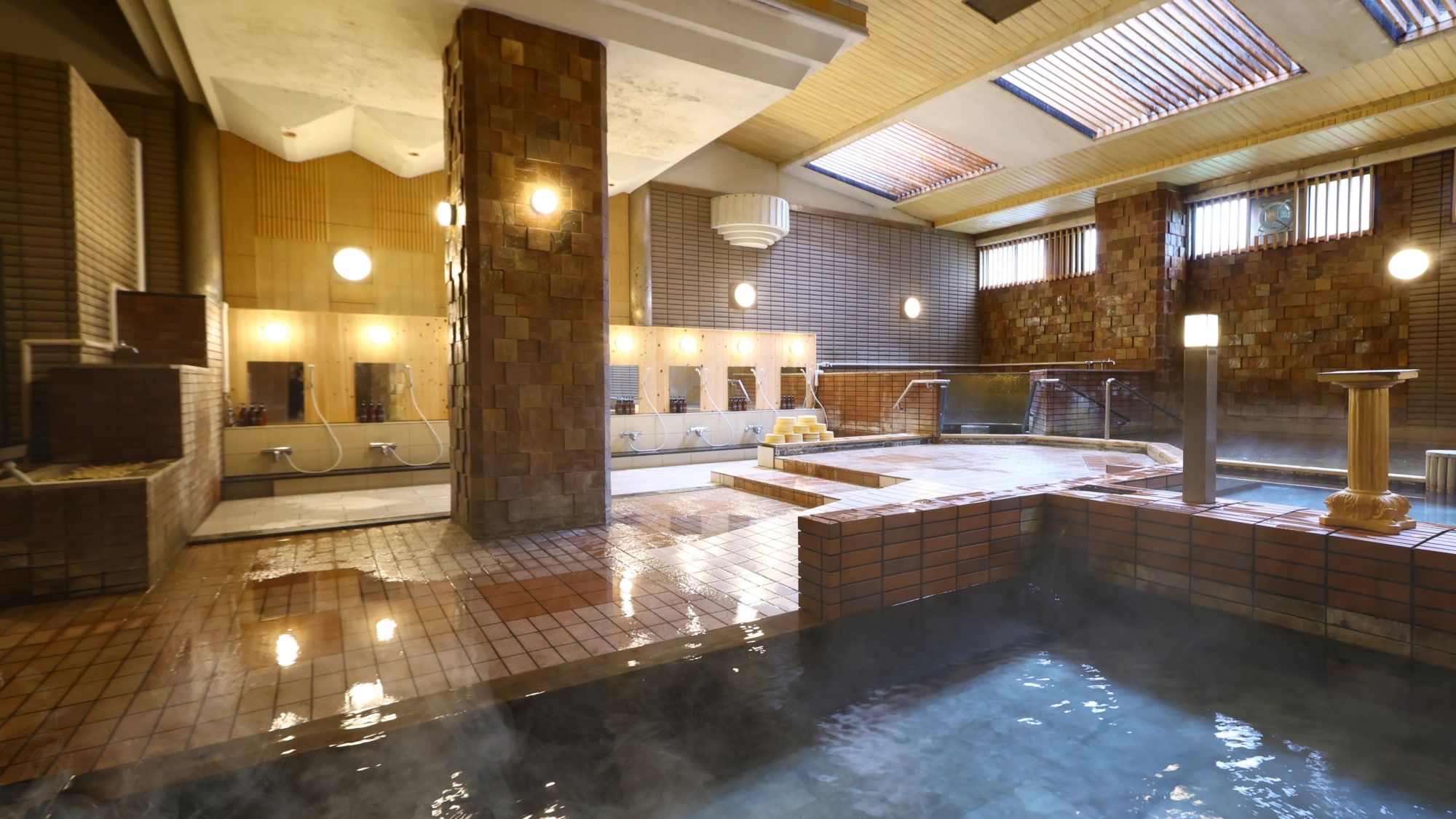 It is a hot spring that flows directly from the source.