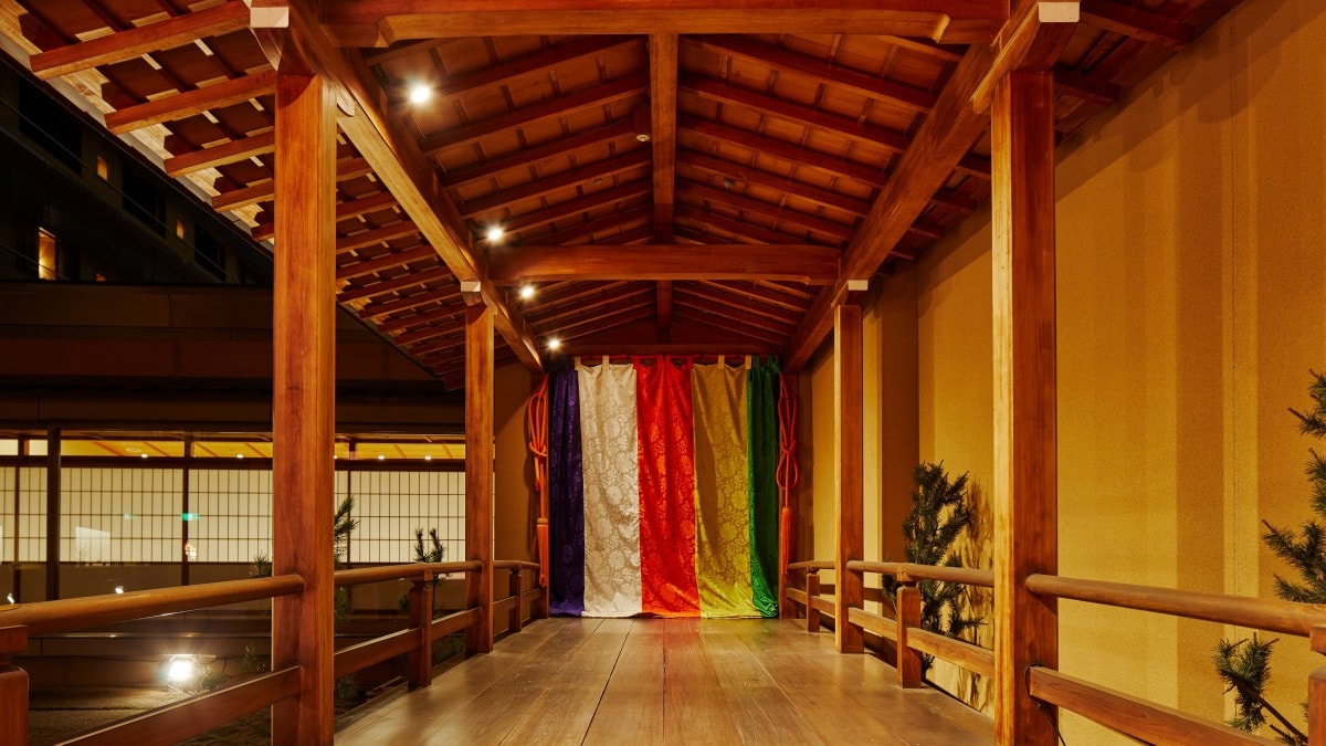 Hotel information and reservations for Dogo Onsen Yamatoya-Honten