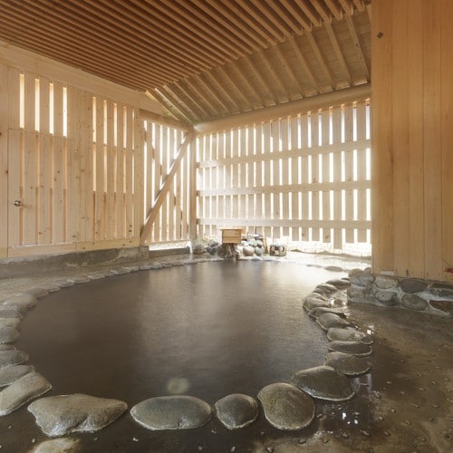Main building open-air bath