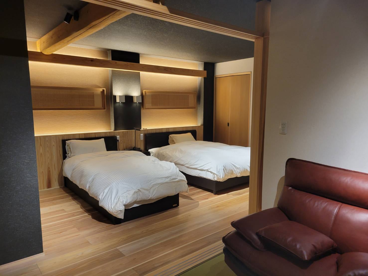 [Breathing breath] Japanese-Western style room with semi-open-air bath and terrace * No smoking *