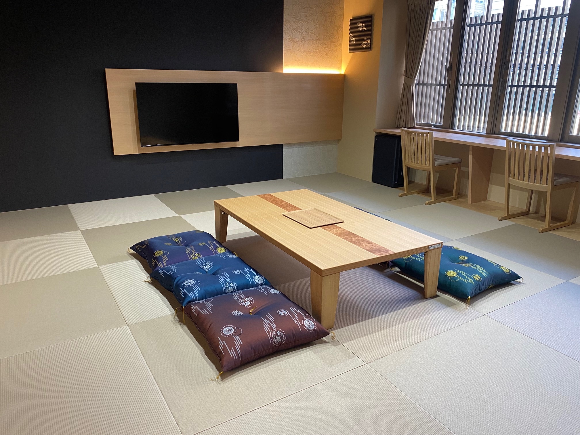 Japanese-style room 15 tatami mats