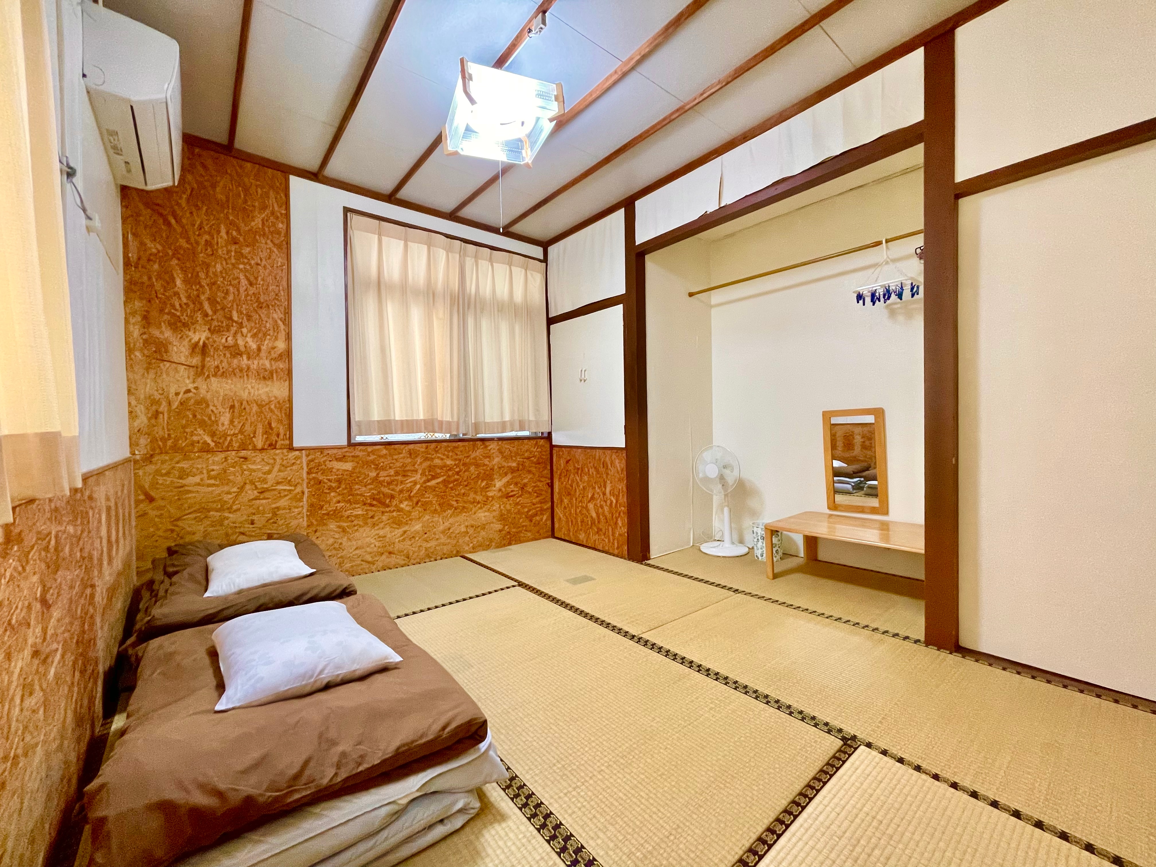 [Japanese-style room C] Accommodates 1 to 3 people. Equipped with air conditioning, TV and hair dryer.