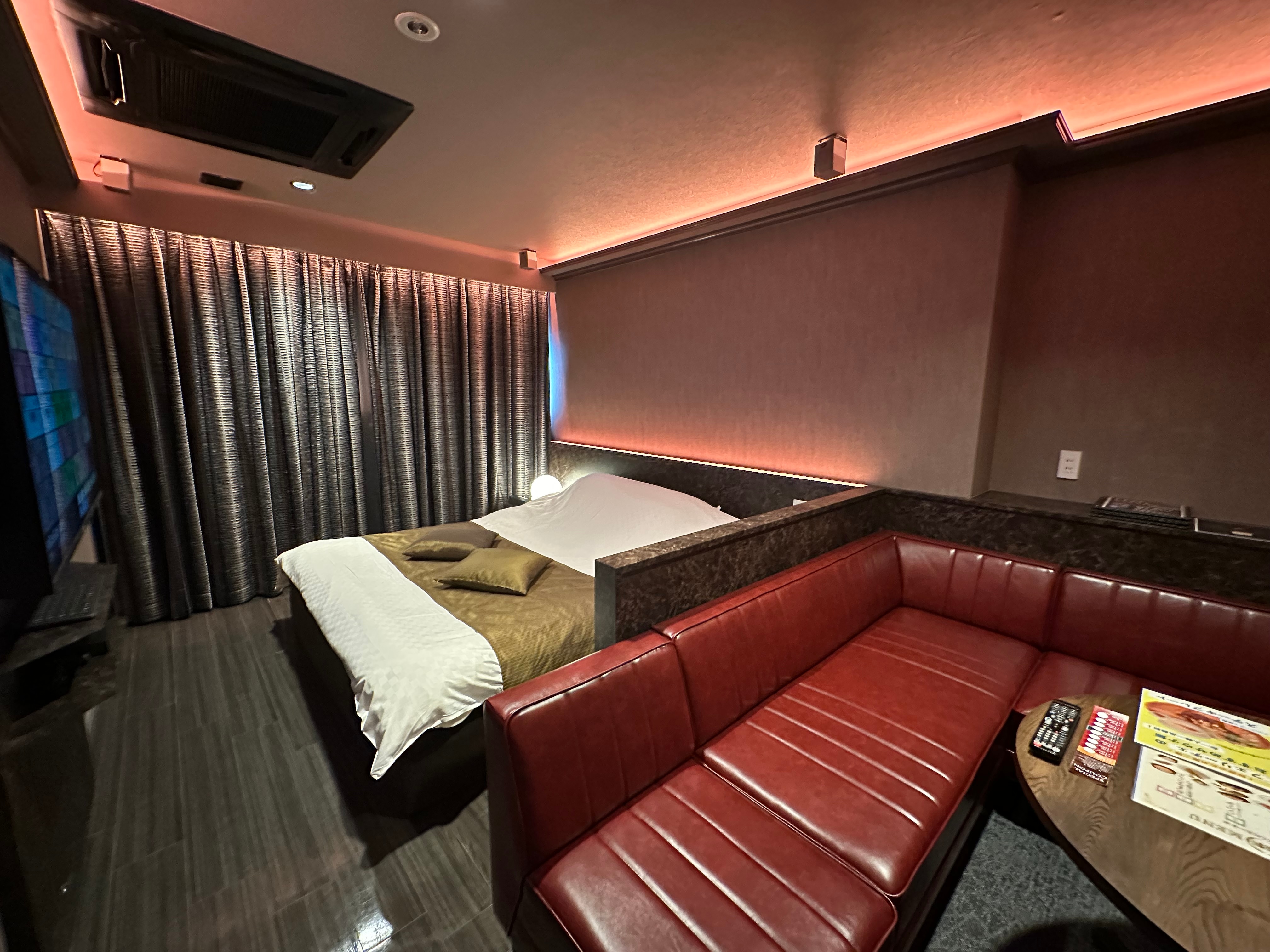 Royal Room / Guest Room Example 505