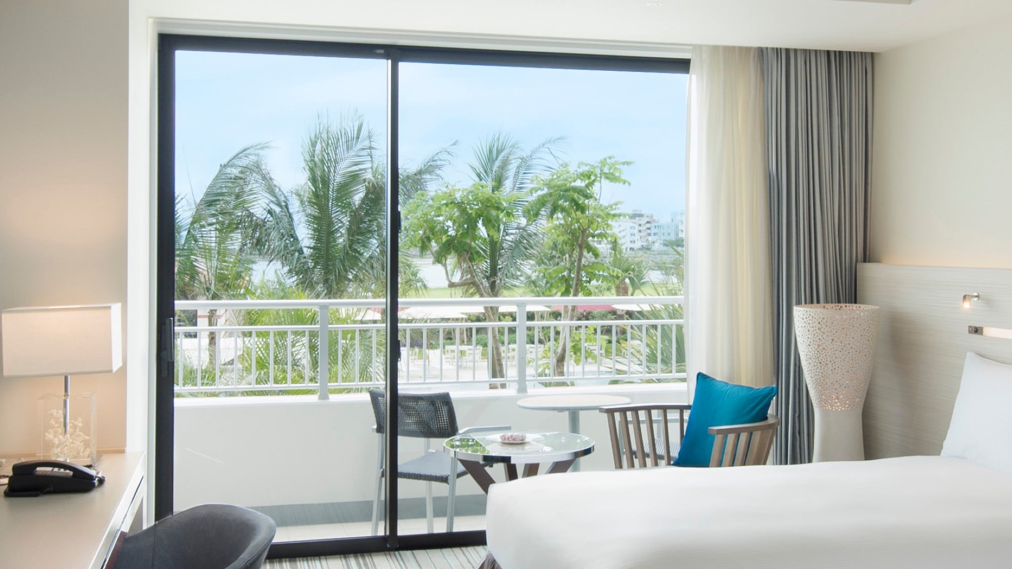 Twin room with balcony
