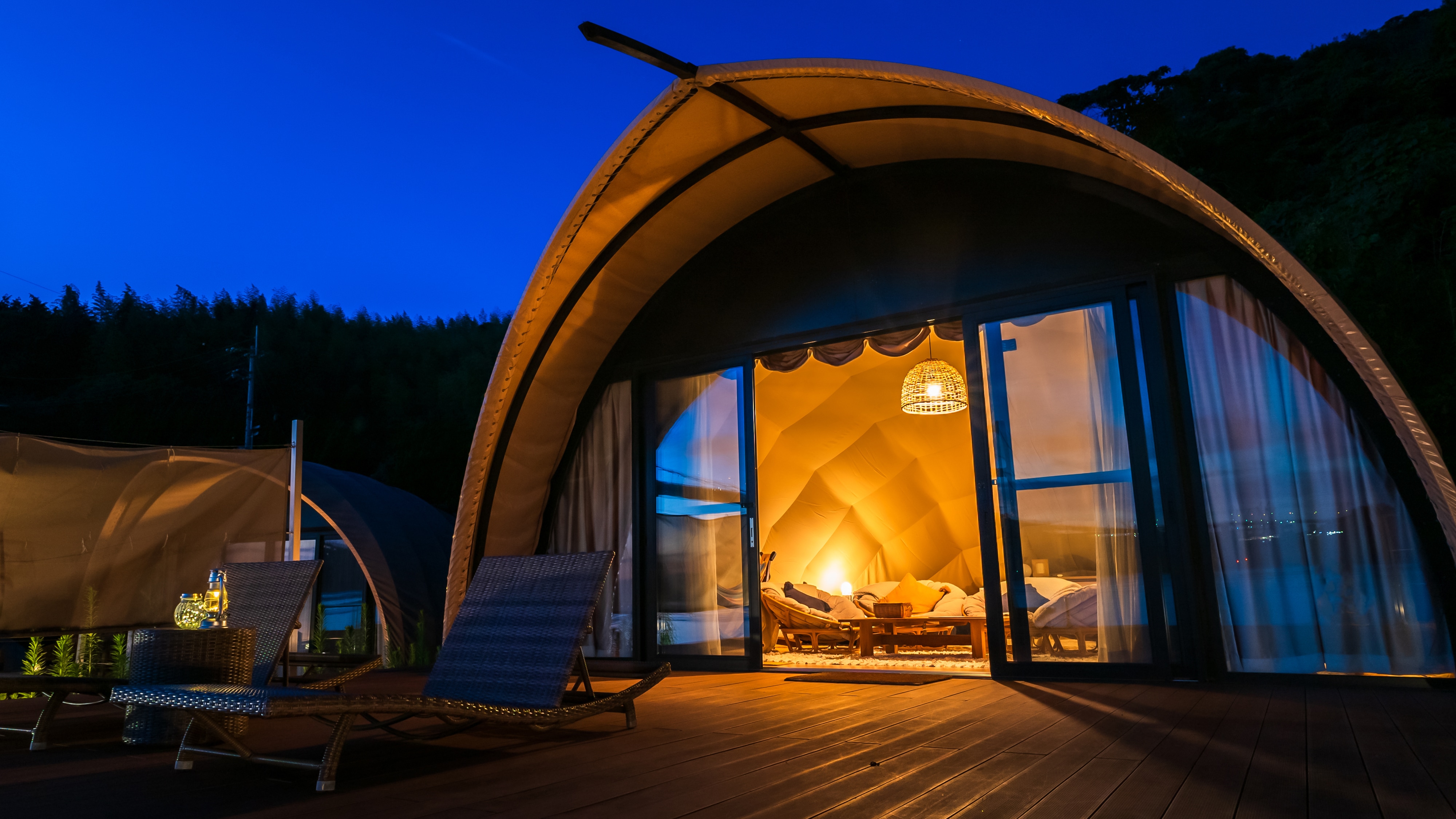 就像一座秘密别墅。在茧居度过一个特别的夜晚。