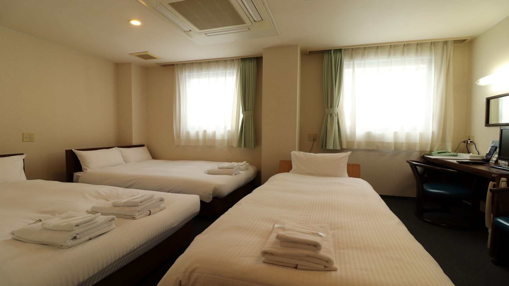 Kamar triple