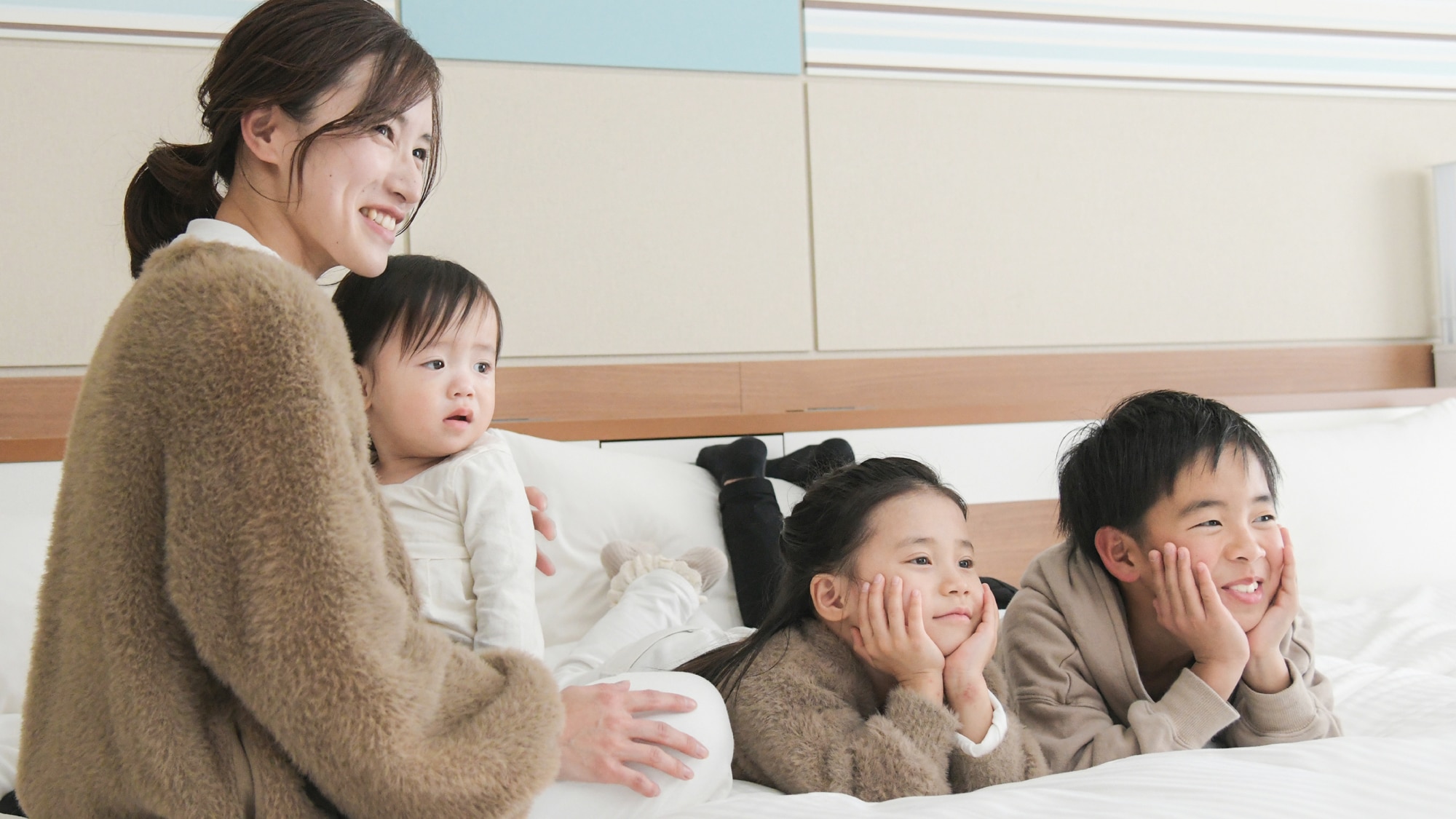 You can also stay comfortably with your family.