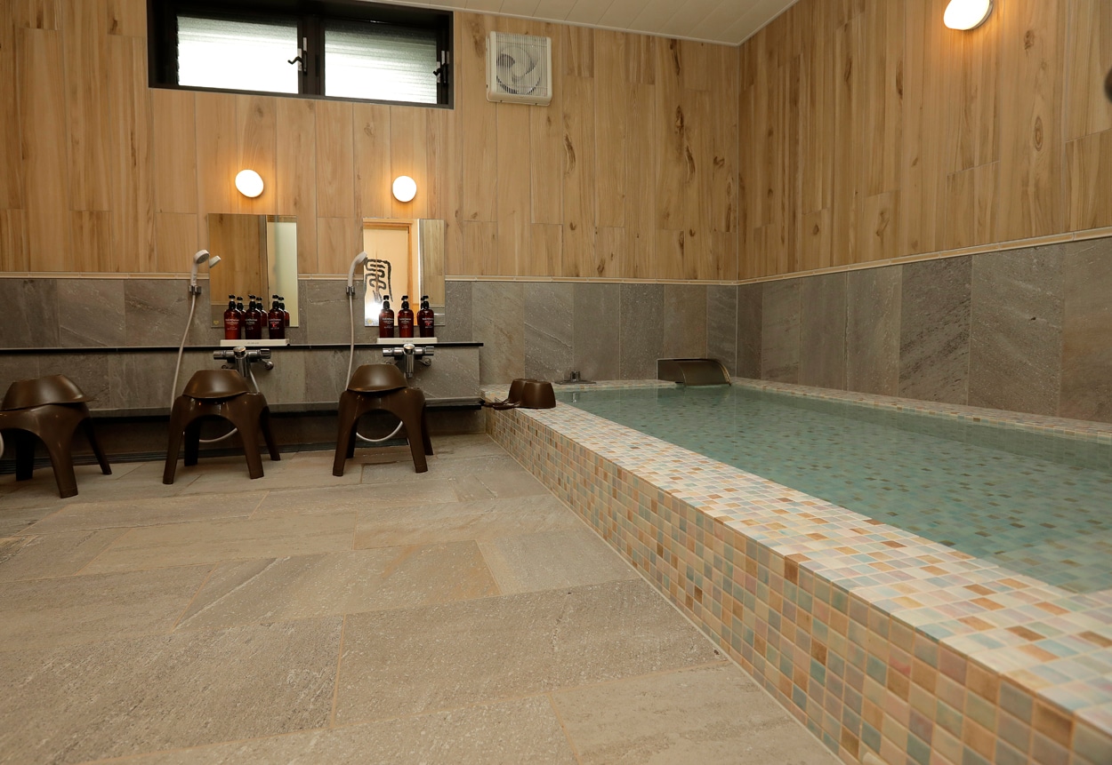 Hot spring public bath