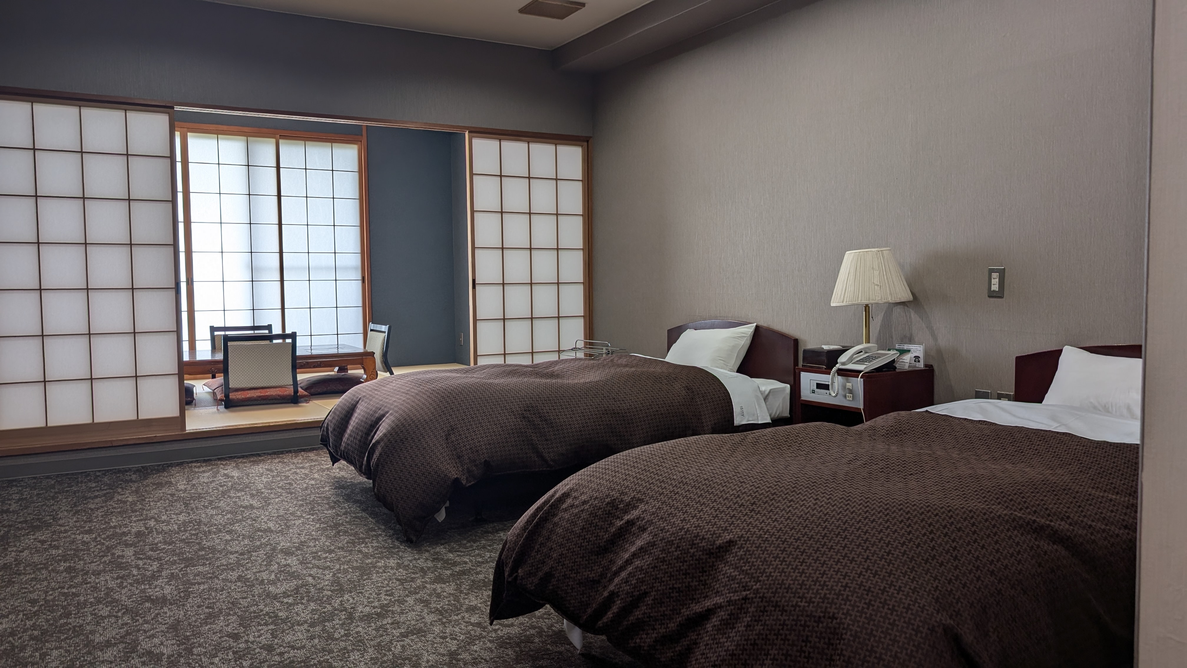 Japanese-Western style twin room (2 110cm beds)